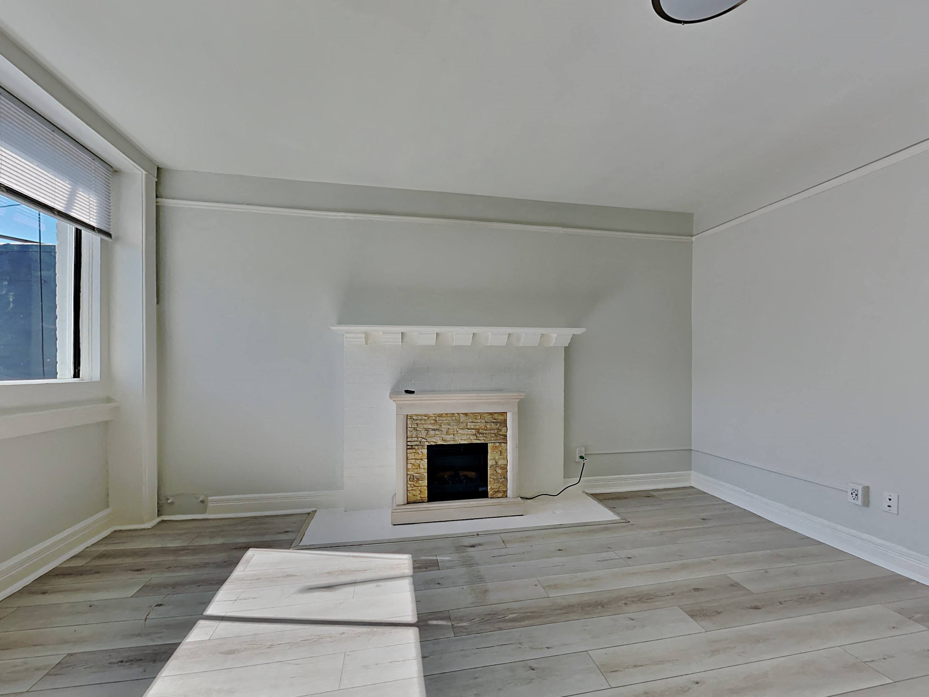 Gallery Photo 0