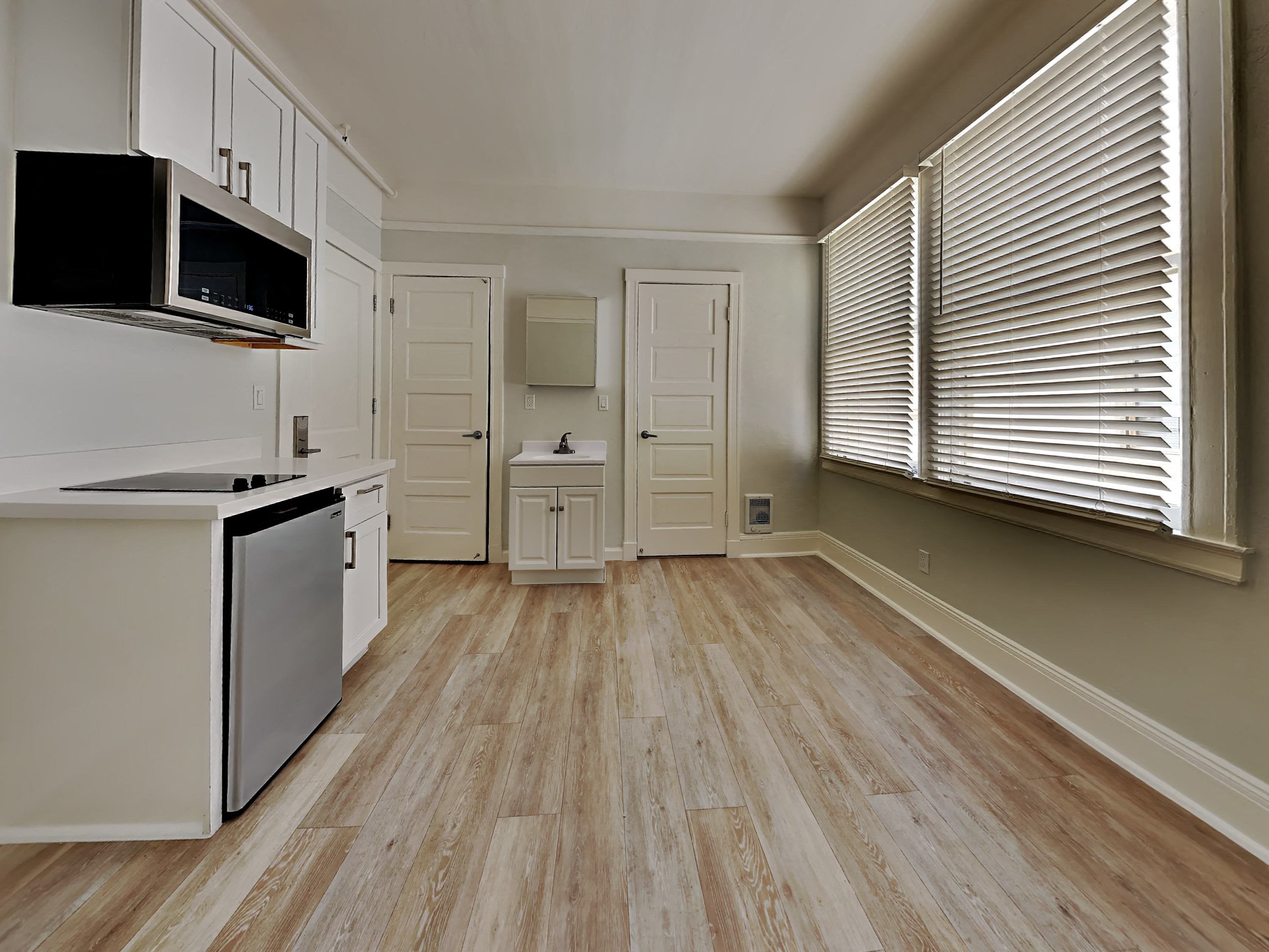 Gallery Photo 7