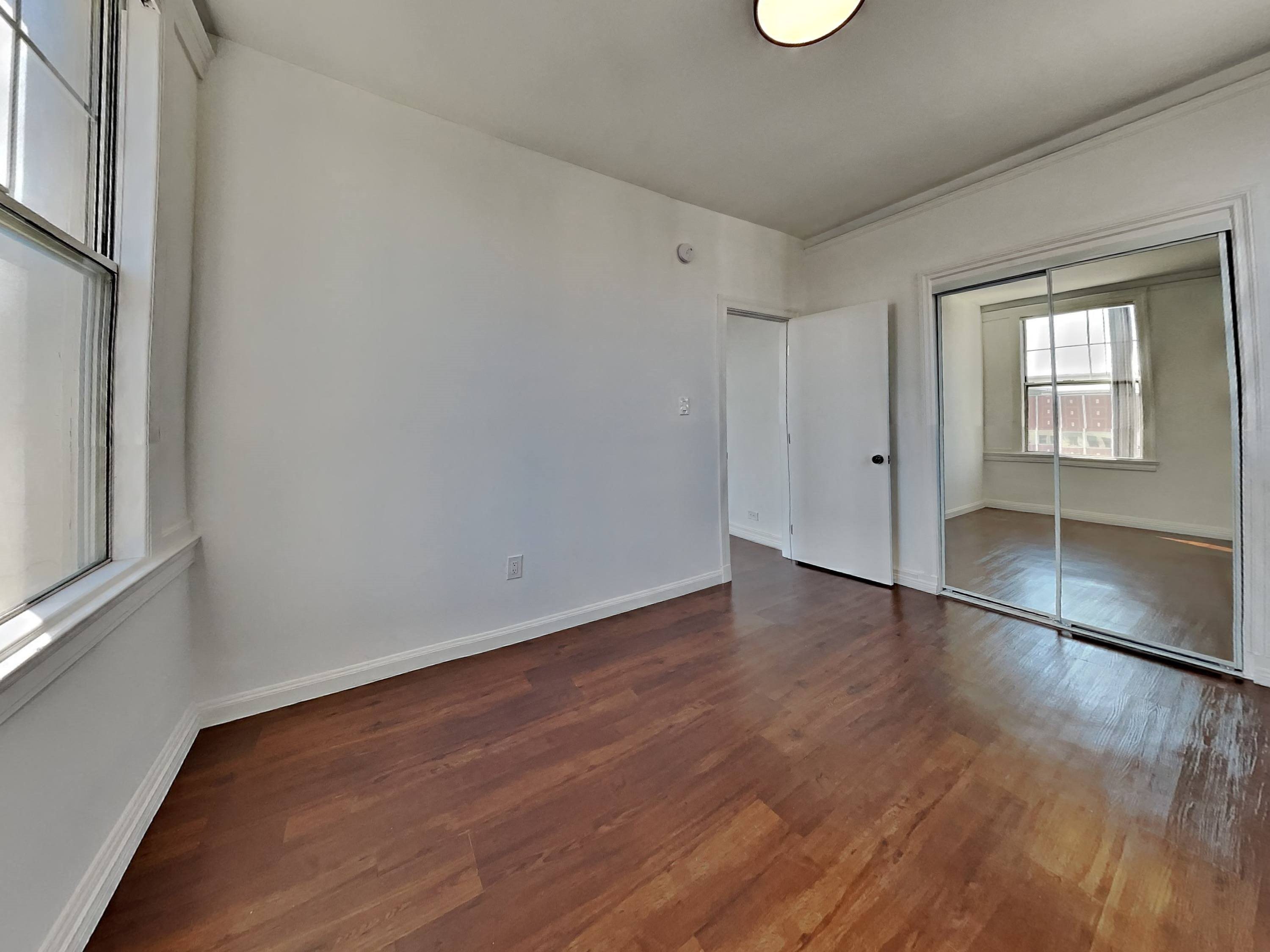 Gallery Photo 11