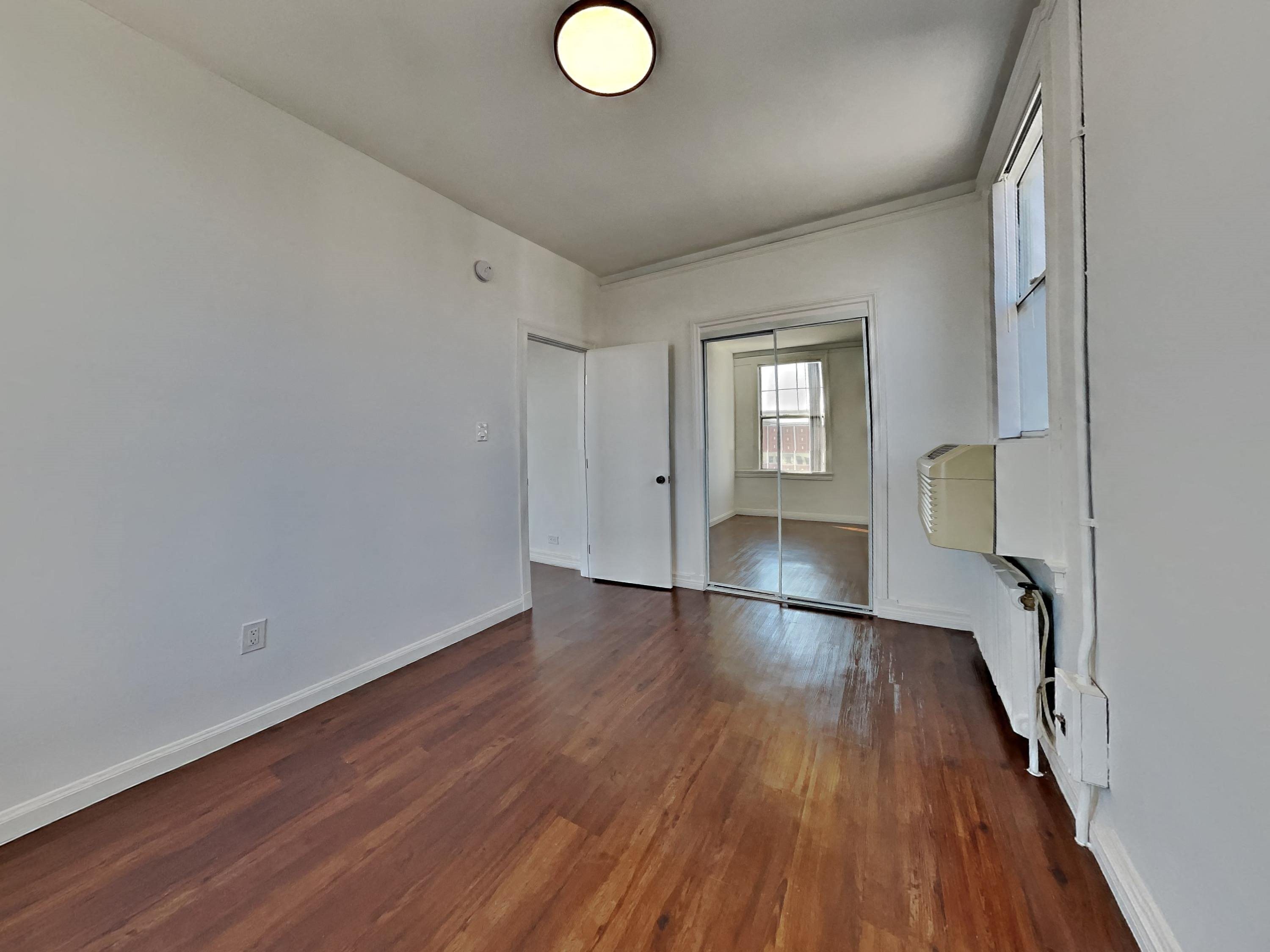 Gallery Photo 9