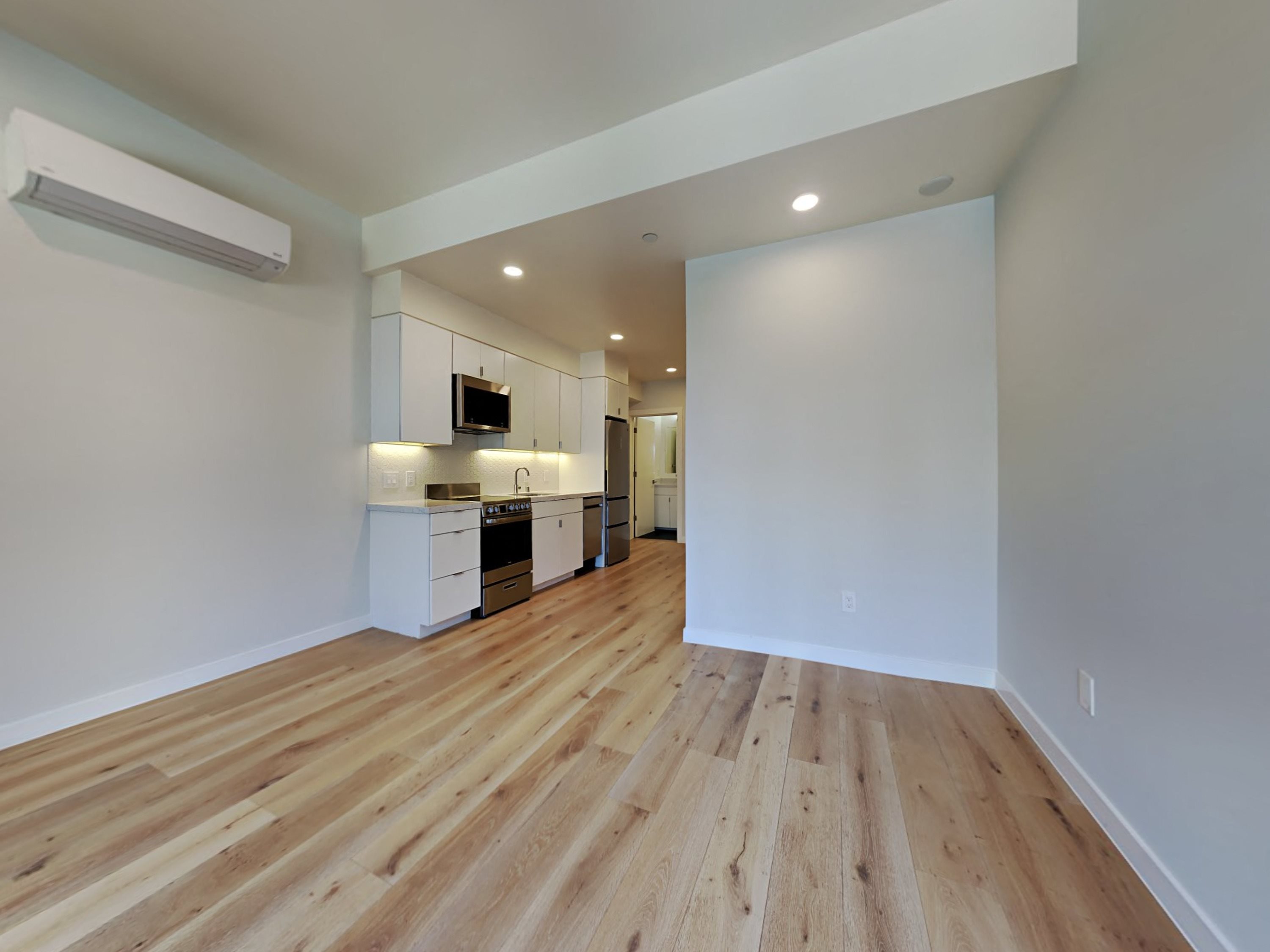 Gallery Photo 7