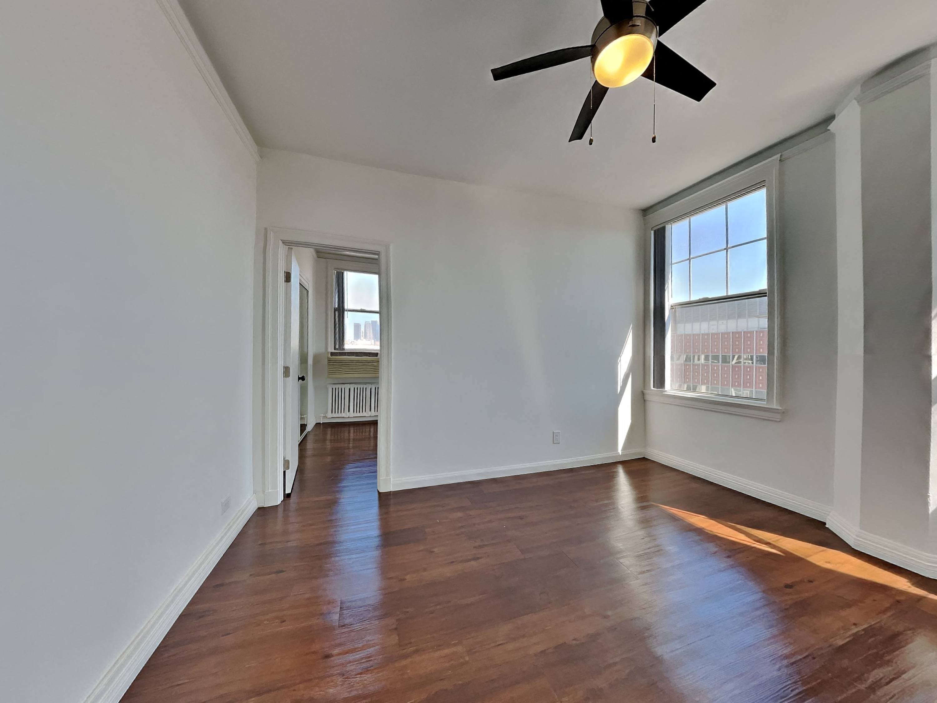 Gallery Photo 12