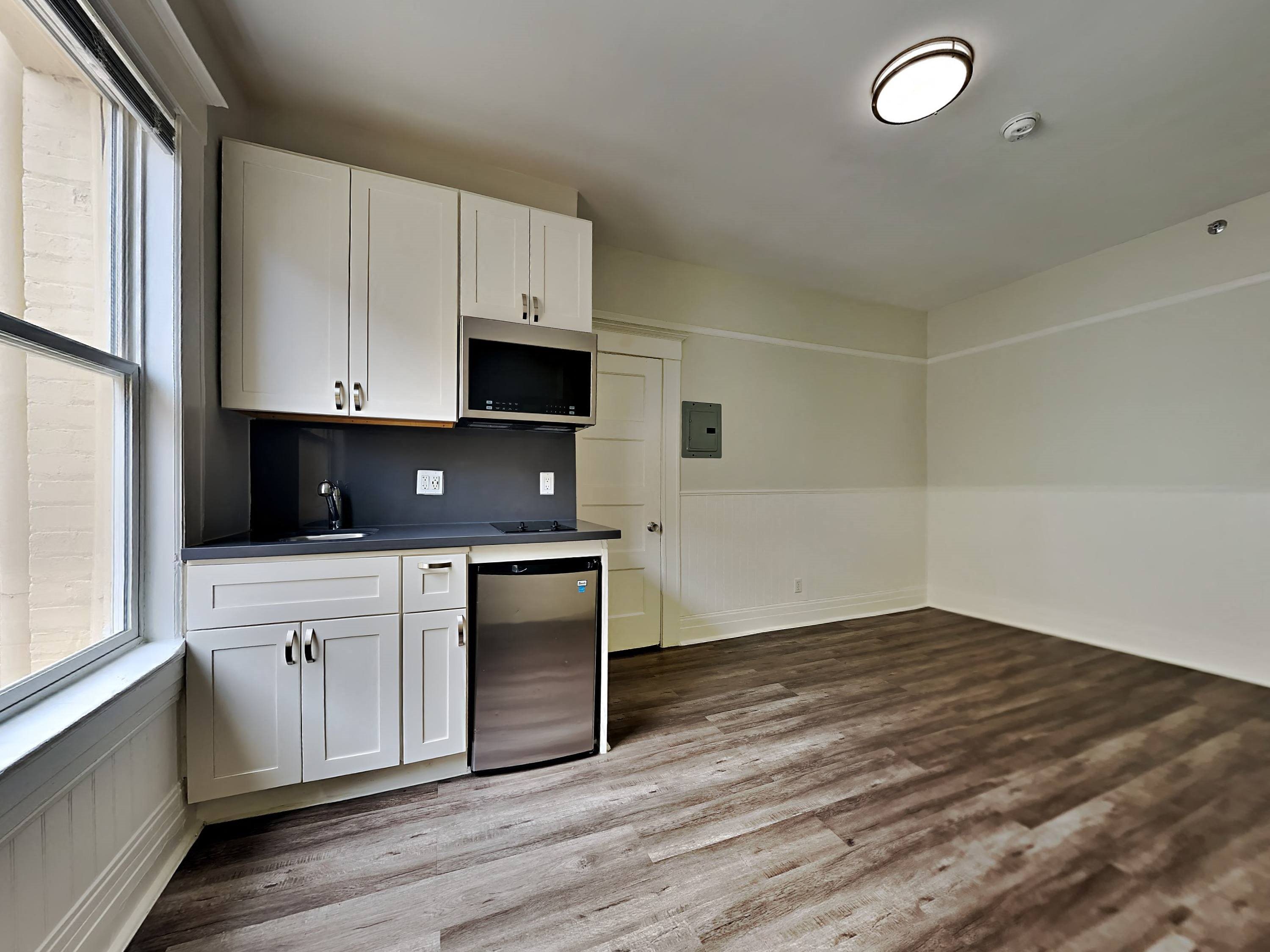 Photos and Video of 1008 Larkin St. in San Francisco, CA