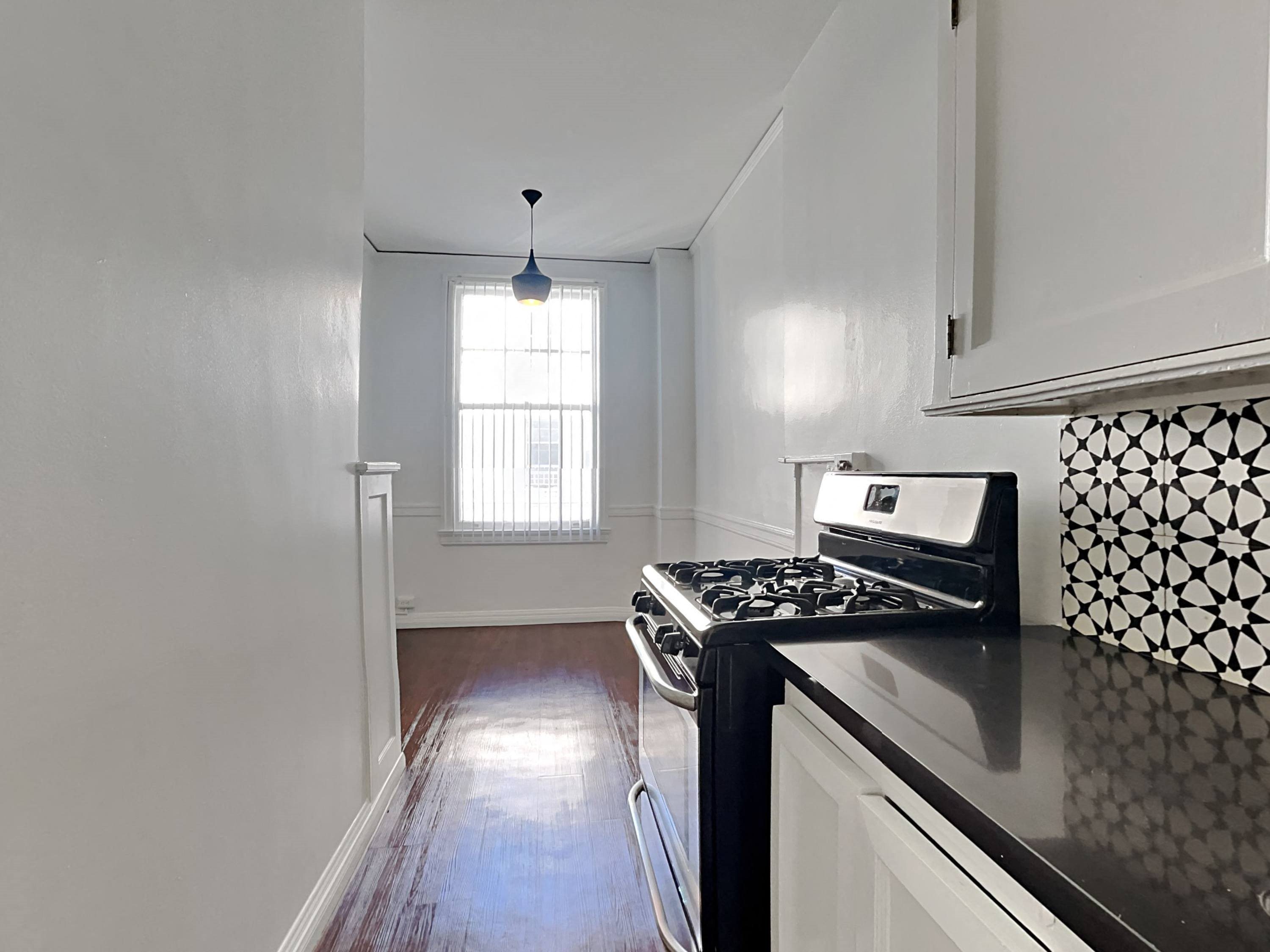 Gallery Photo 19