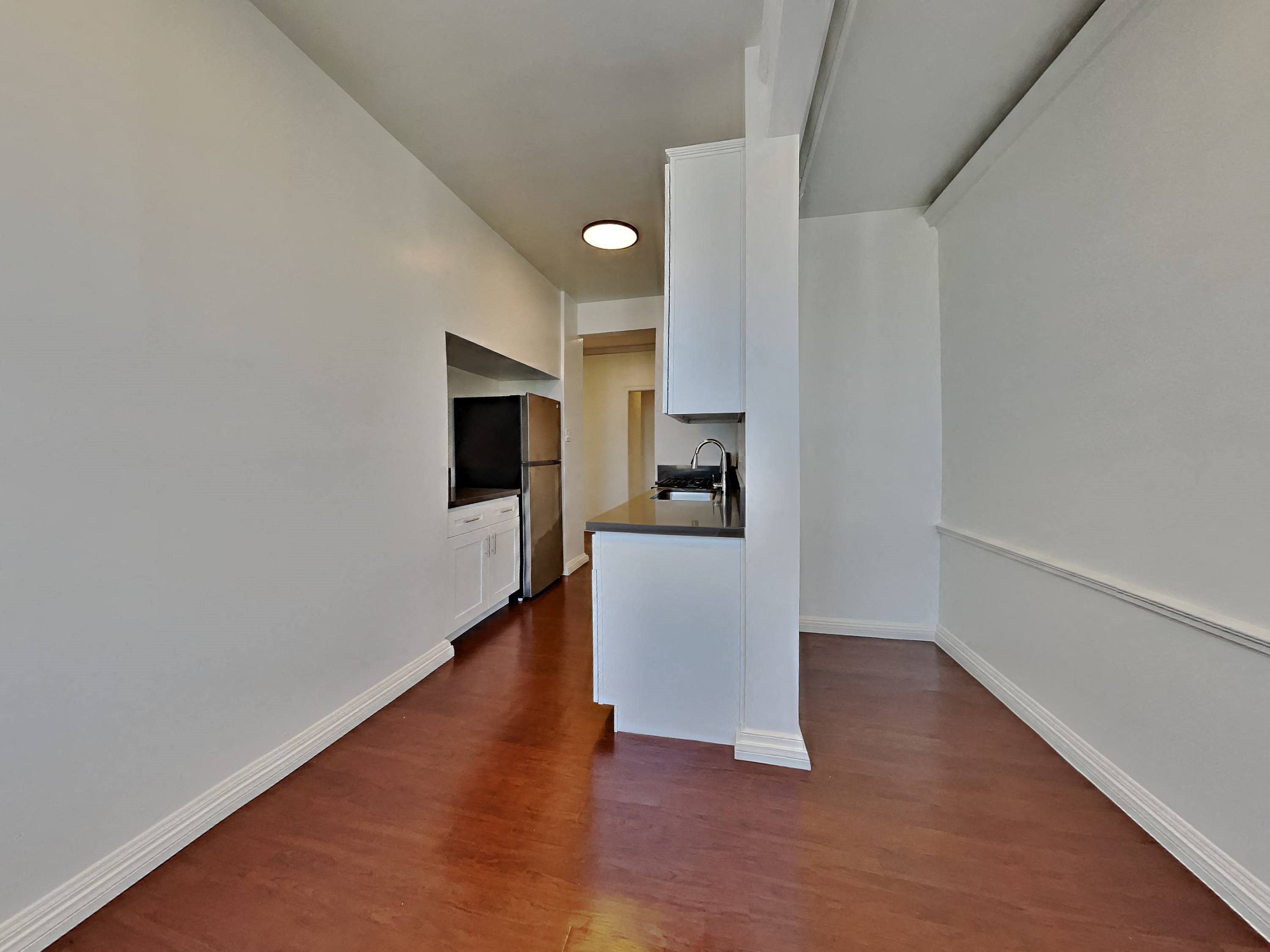 Gallery Photo 6