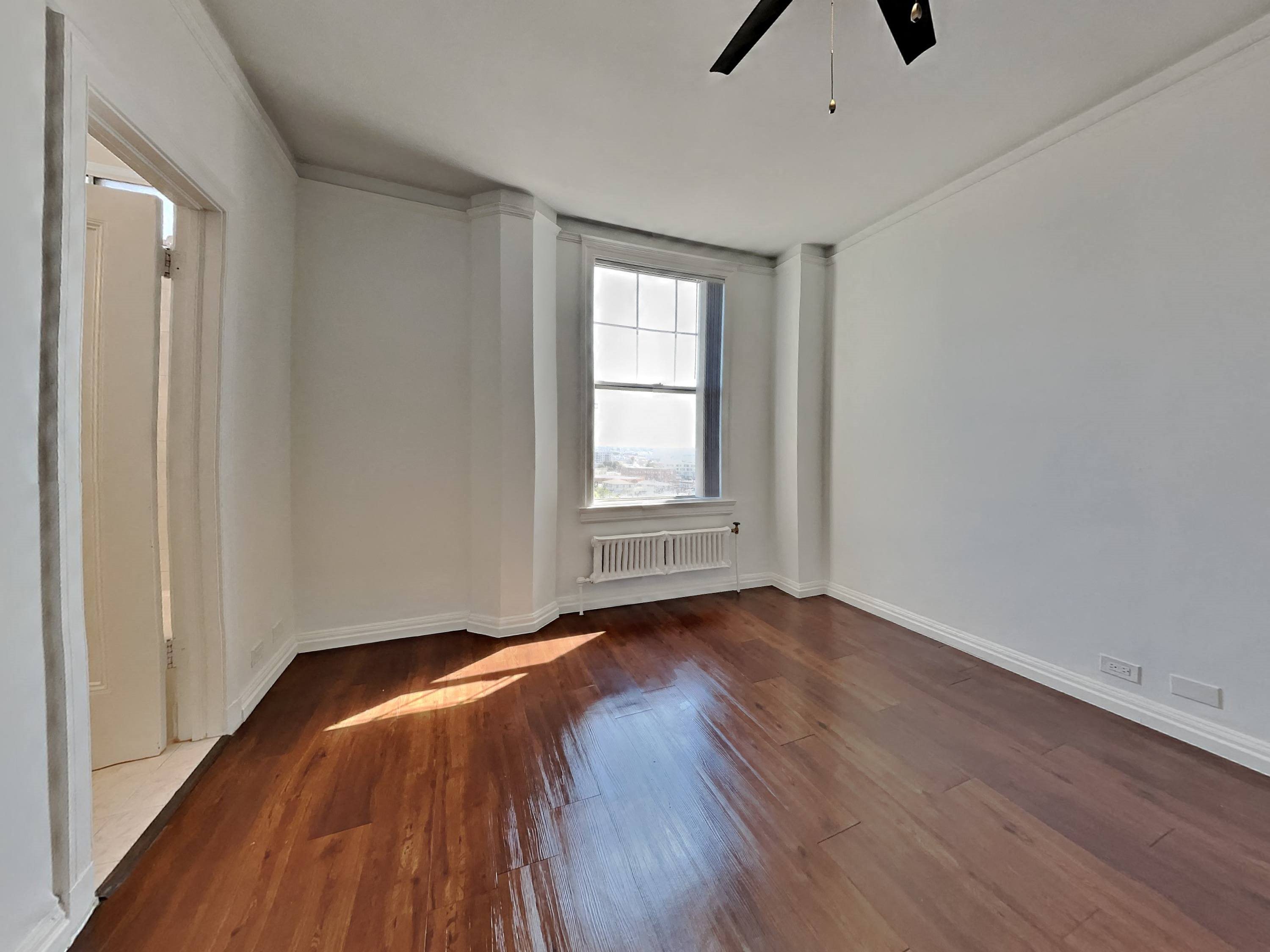 Gallery Photo 13