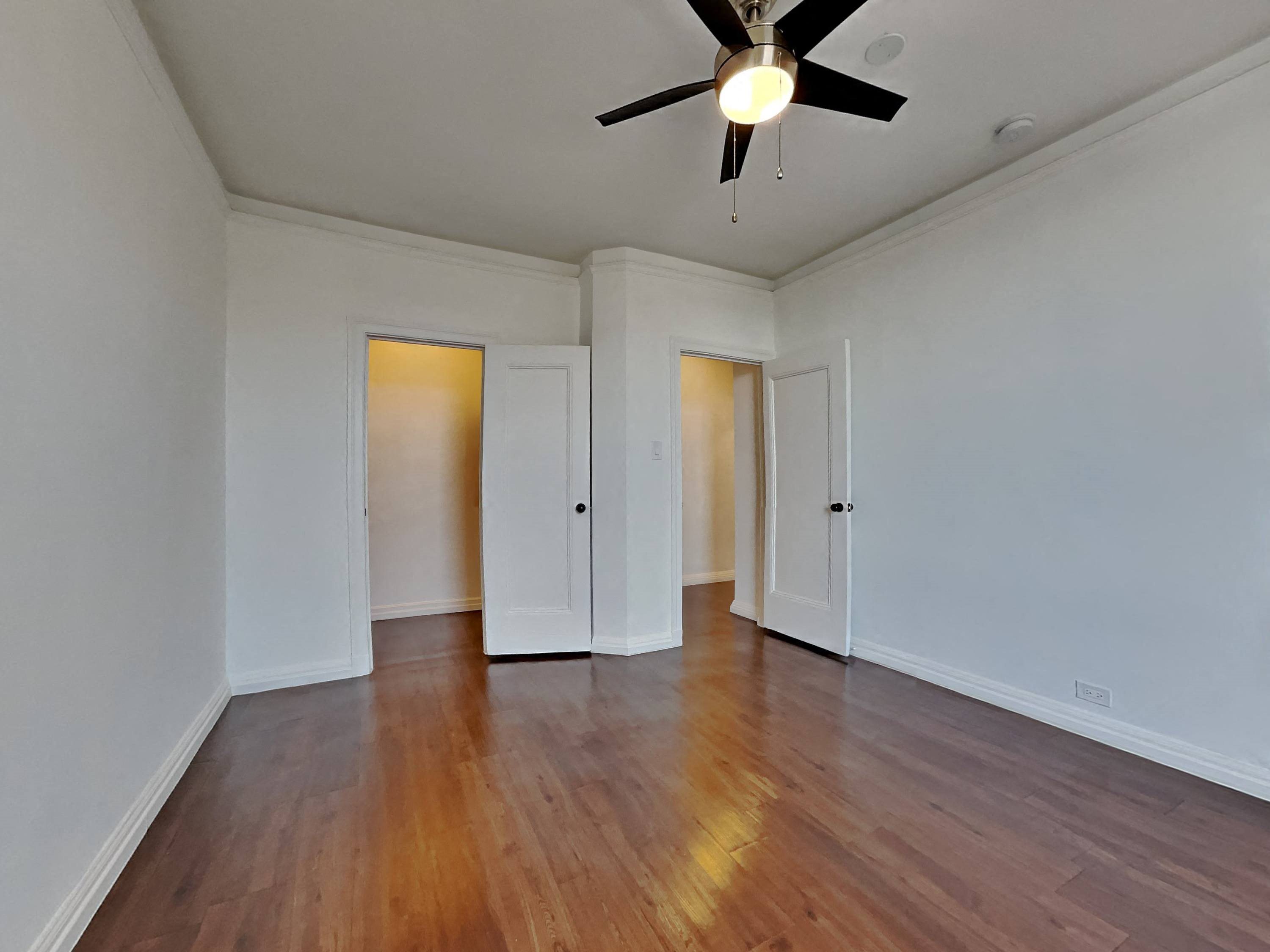 Gallery Photo 14