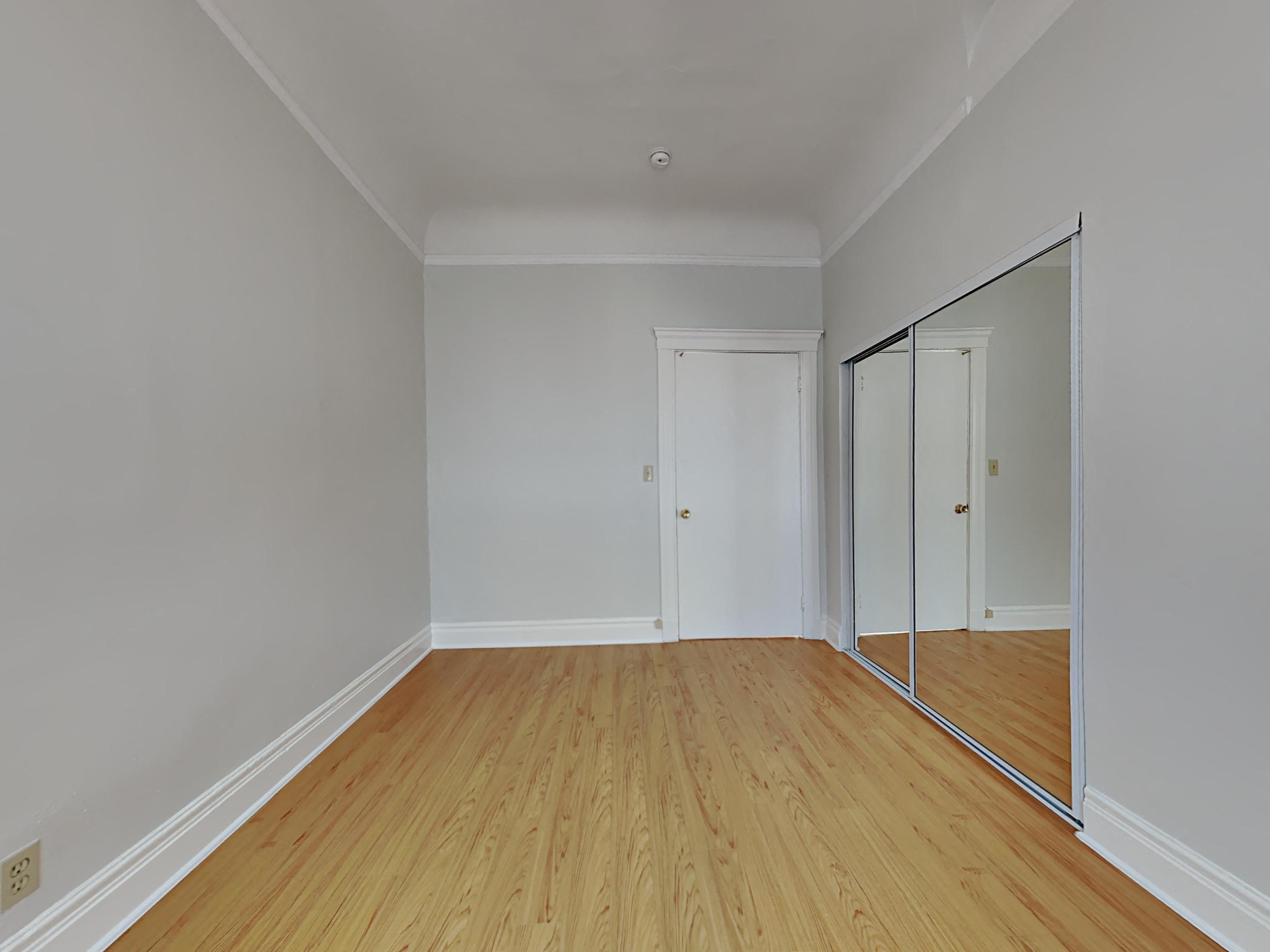 Gallery Photo 9