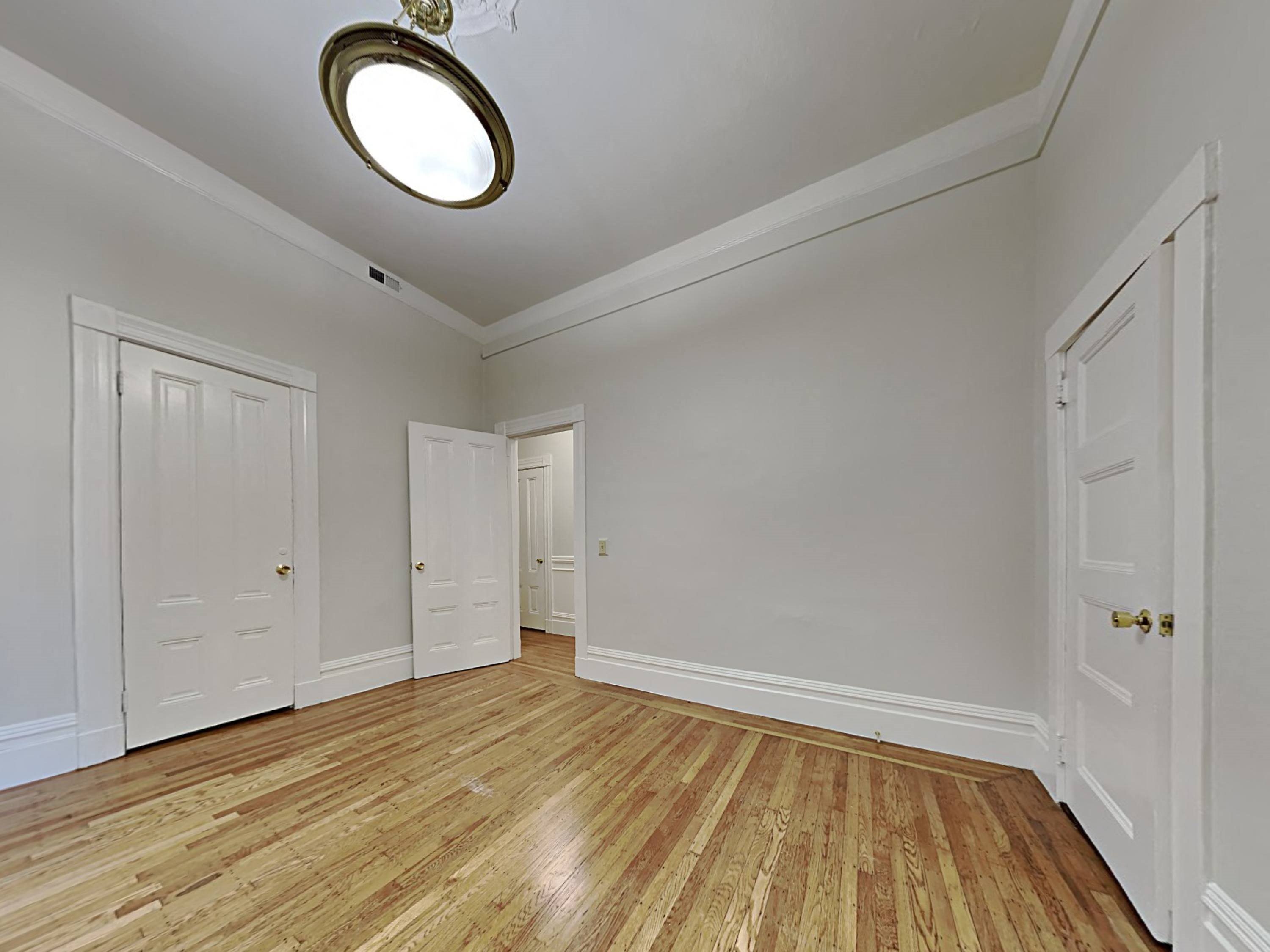 Gallery Photo 7