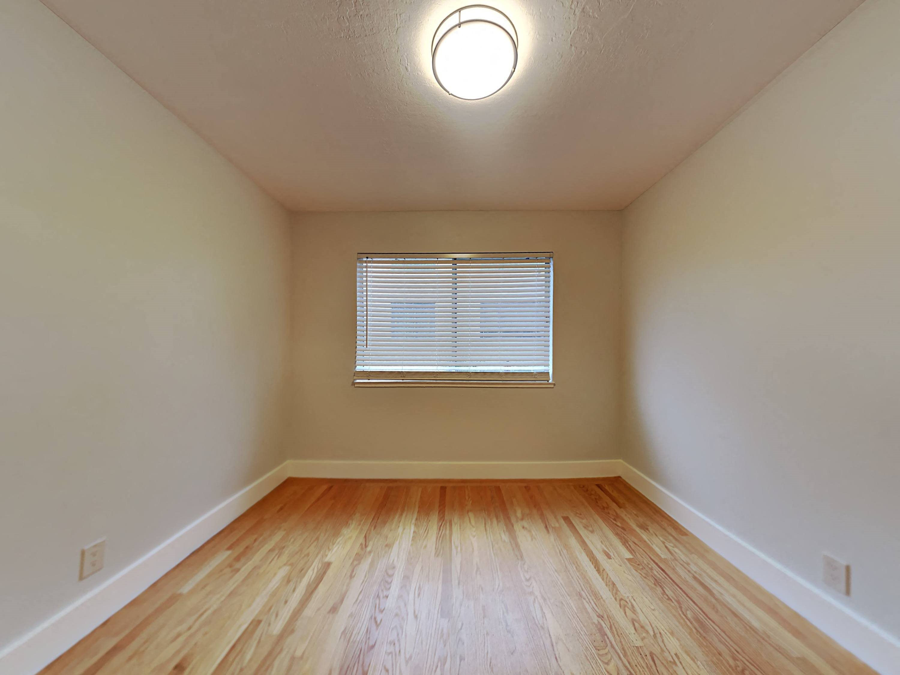 Gallery Photo 8