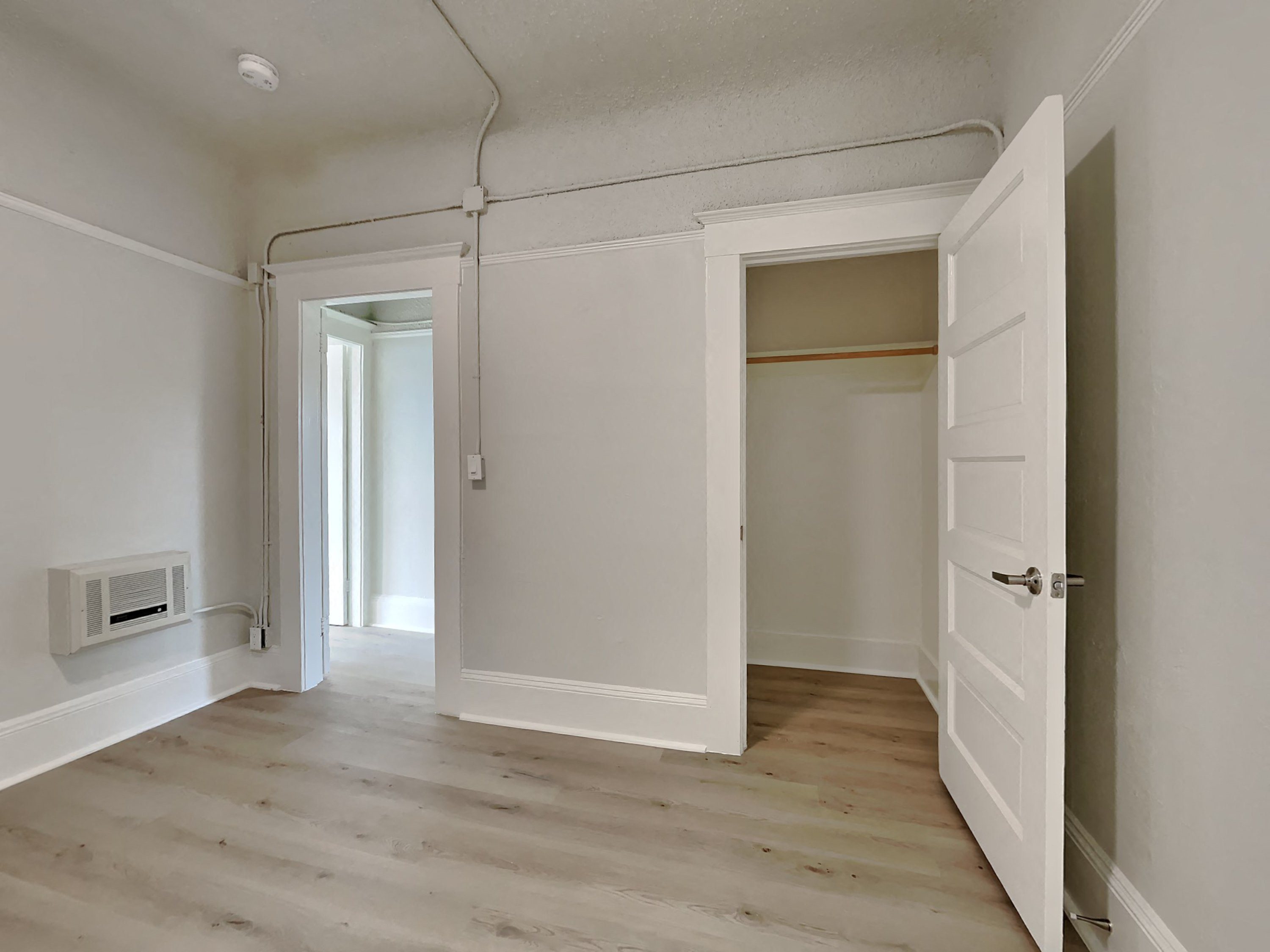 Gallery Photo 12