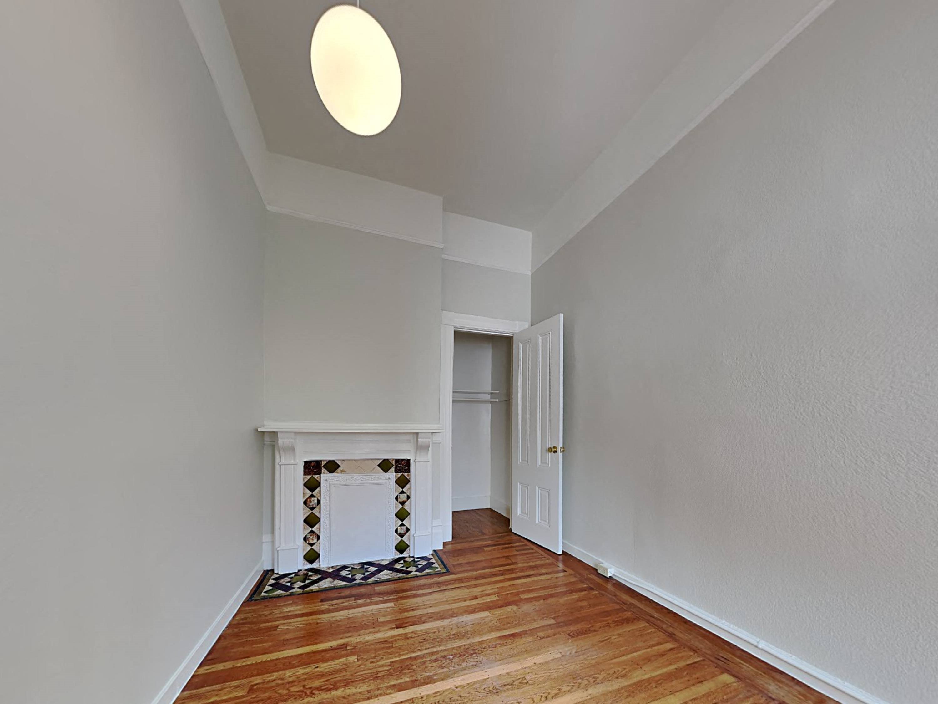 Gallery Photo 6