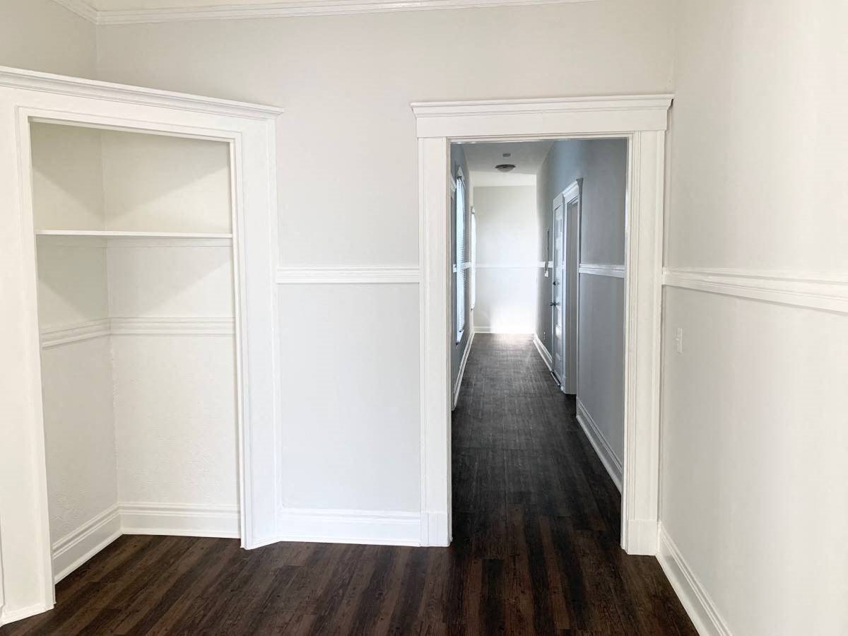 Gallery Photo 16