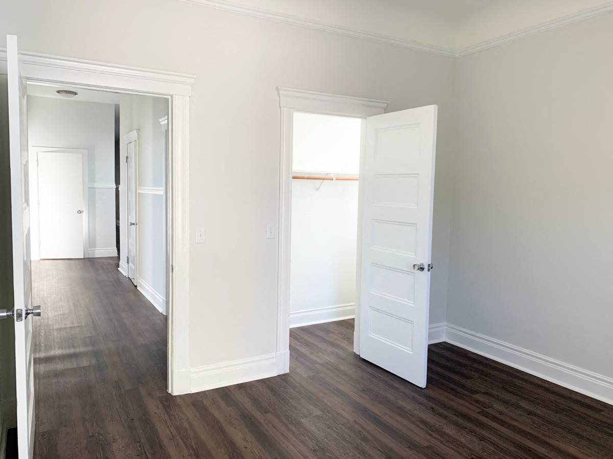 Gallery Photo 15