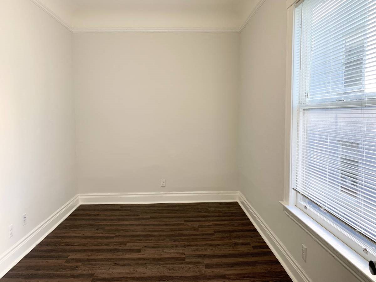 Gallery Photo 12