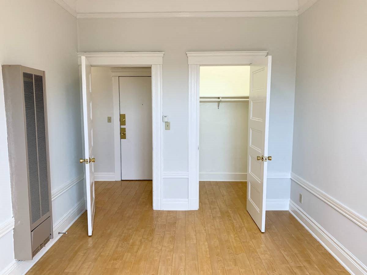 Gallery Photo 12