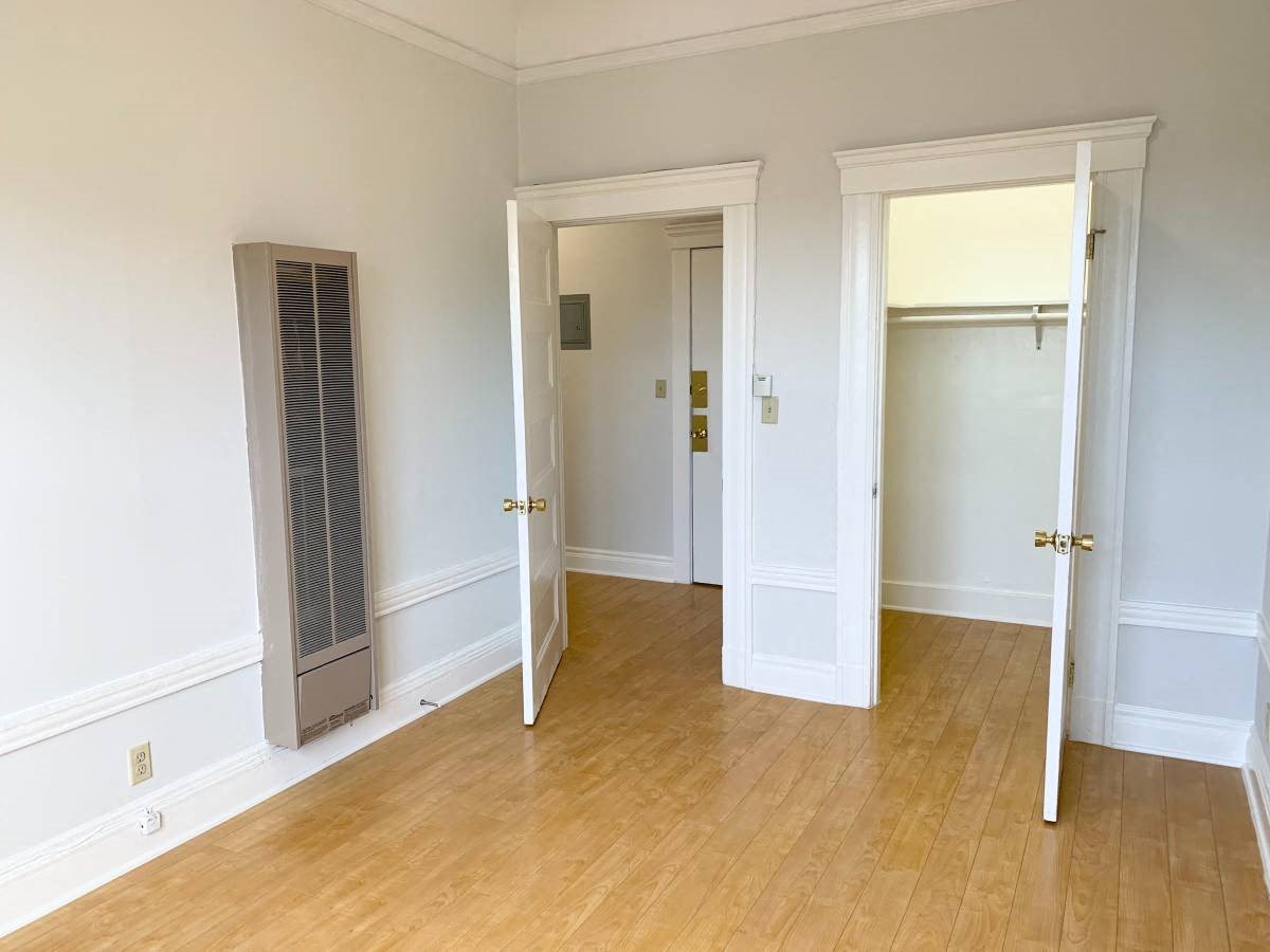 Gallery Photo 11