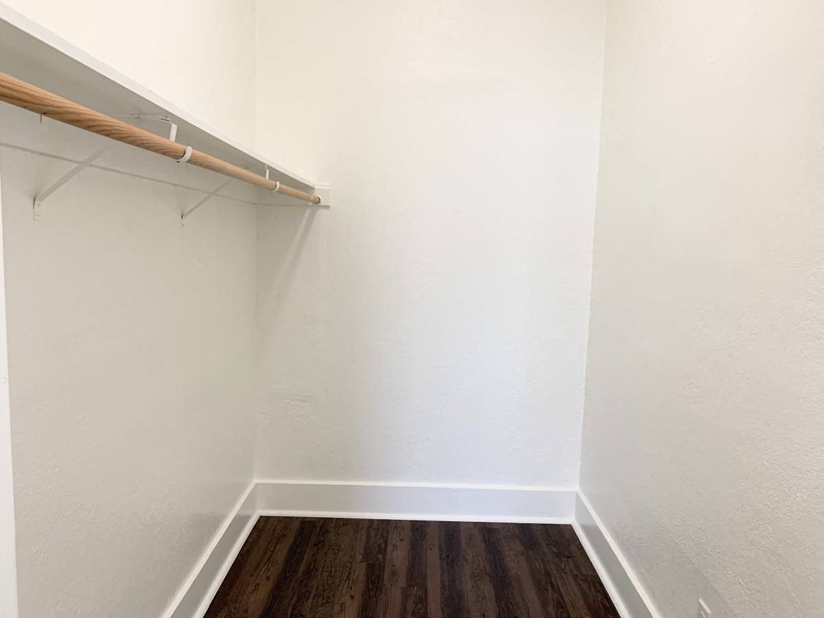 Gallery Photo 11