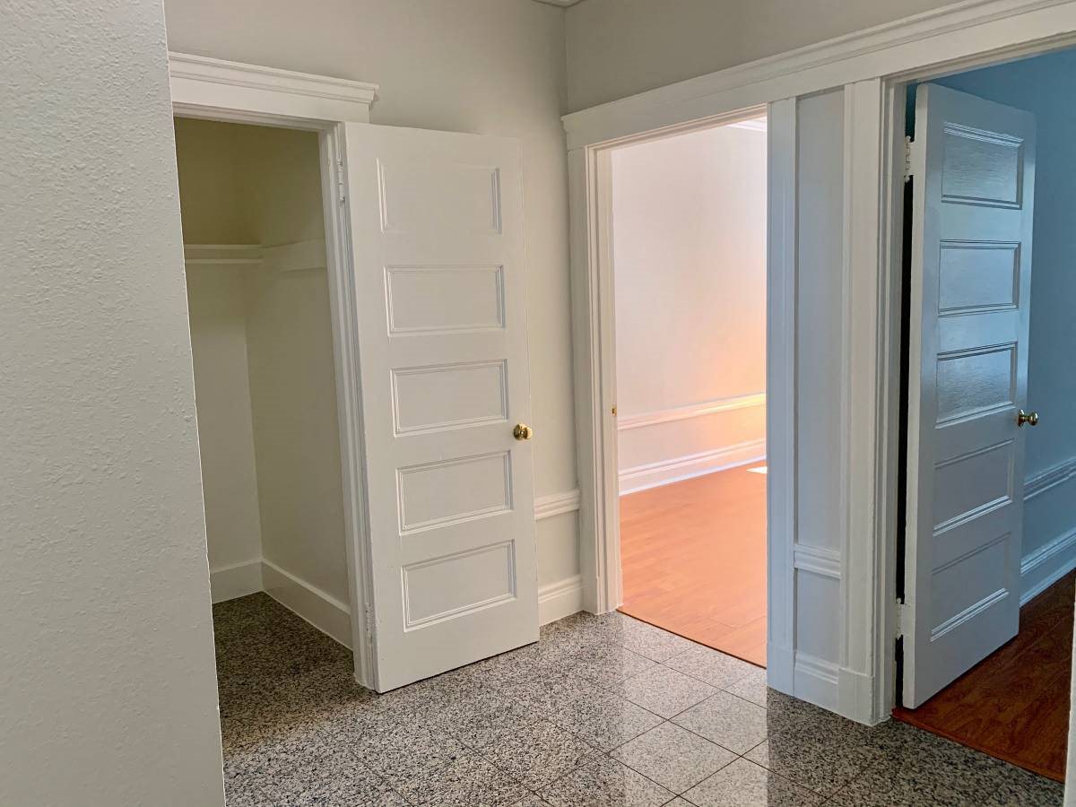 Gallery Photo 6