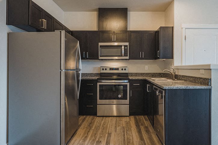 Howard Commons Stainless steel appliances
