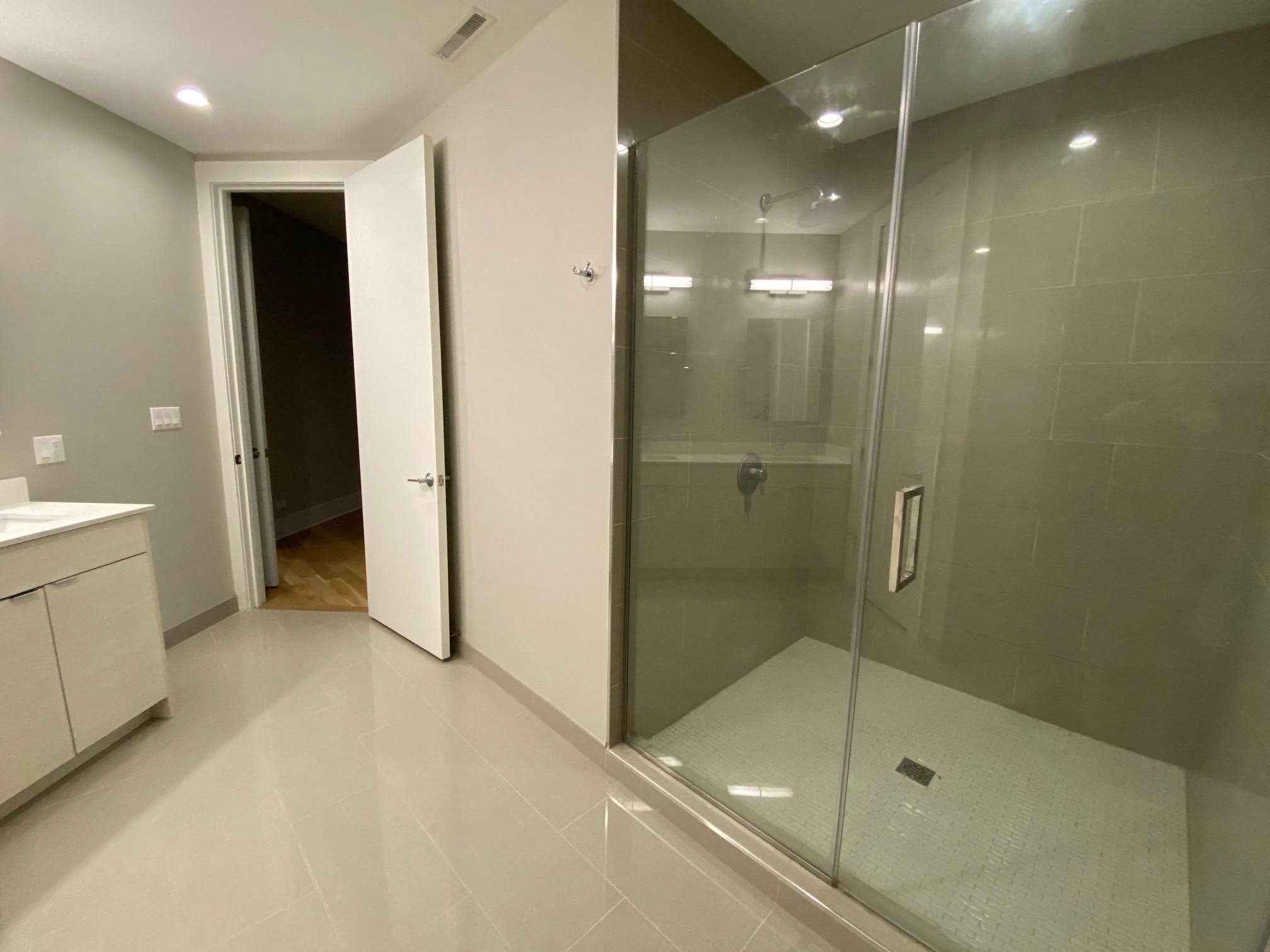 Gallery Photo 11