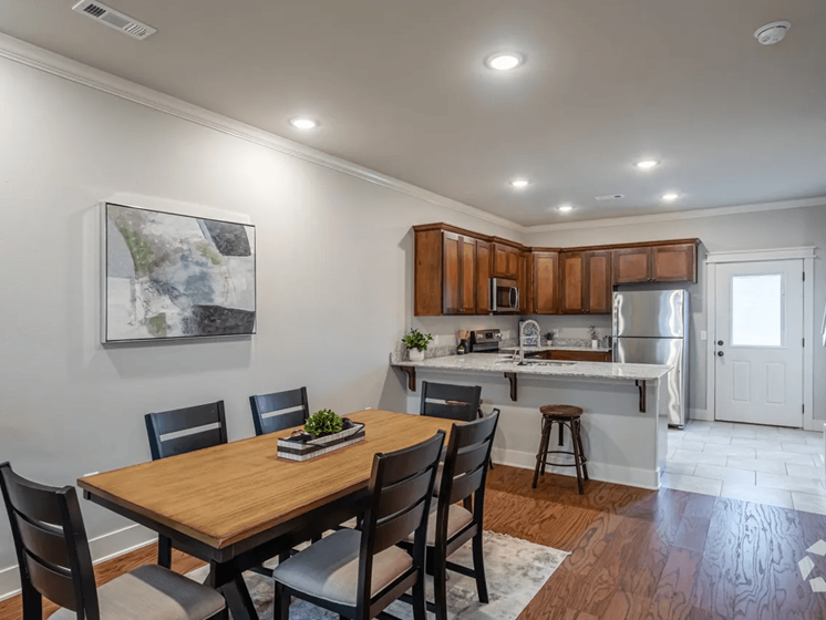 Sycamore Heights Townhomes - Dining and Kitchen