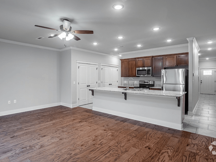 Sycamore Heights Townhomes - Kitchen