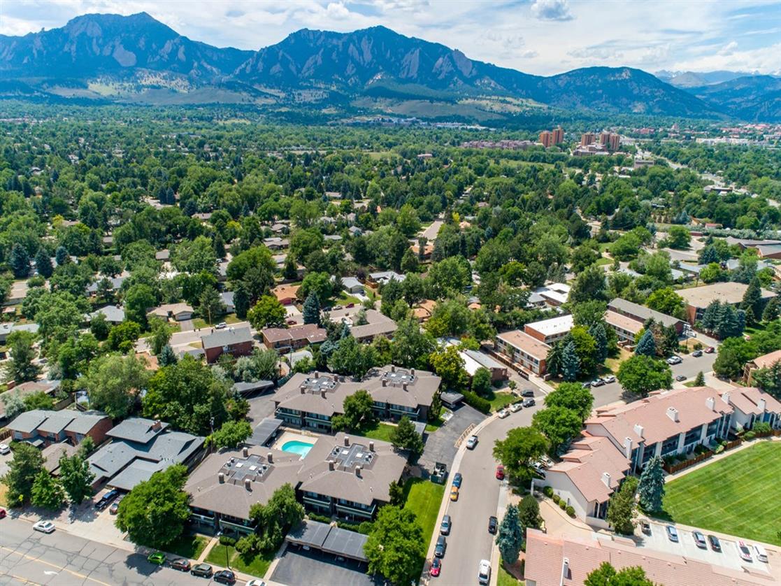 Henley and Remy Apartments Aerial View