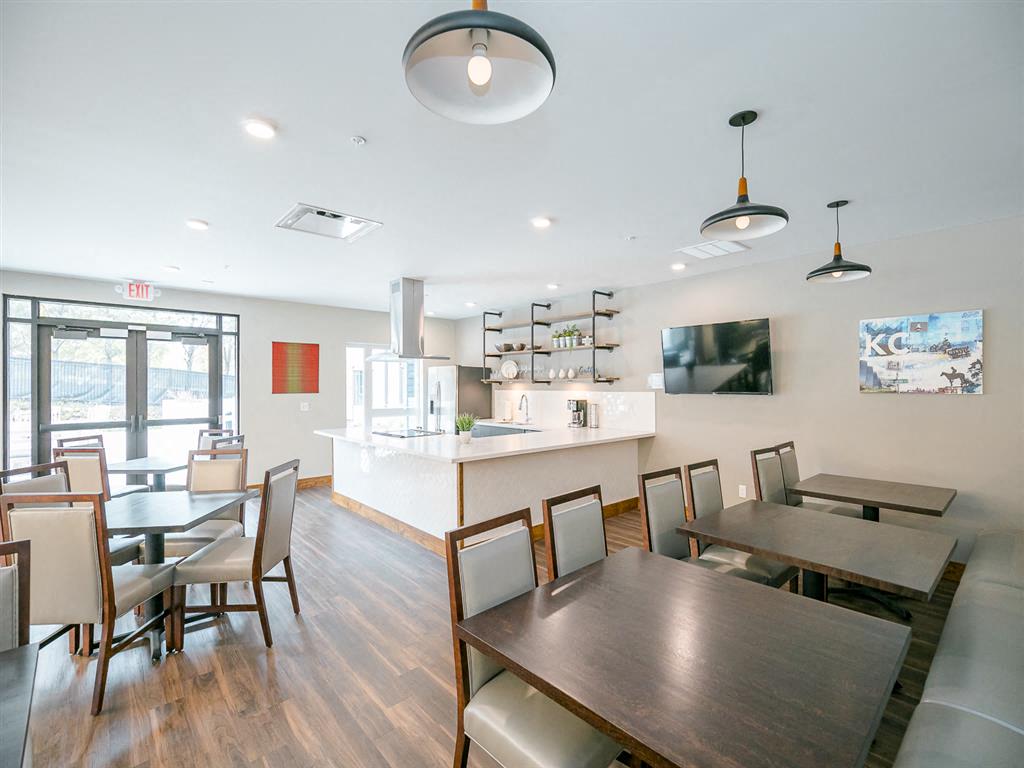 a restaurant or other place to eat at homewood suites by hilton salt lake city