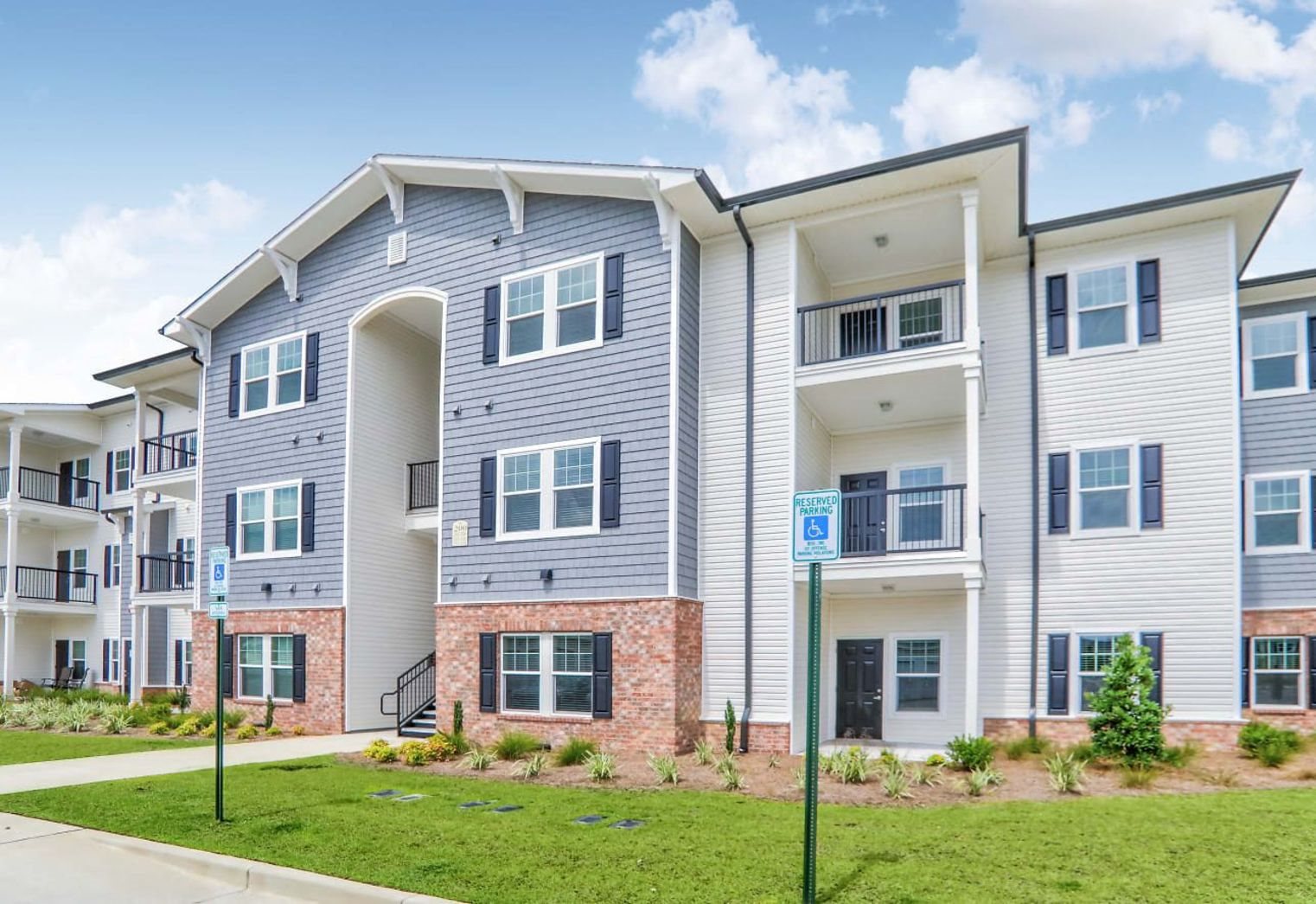 Sevilla Place Apartments Apartments in Foley, AL