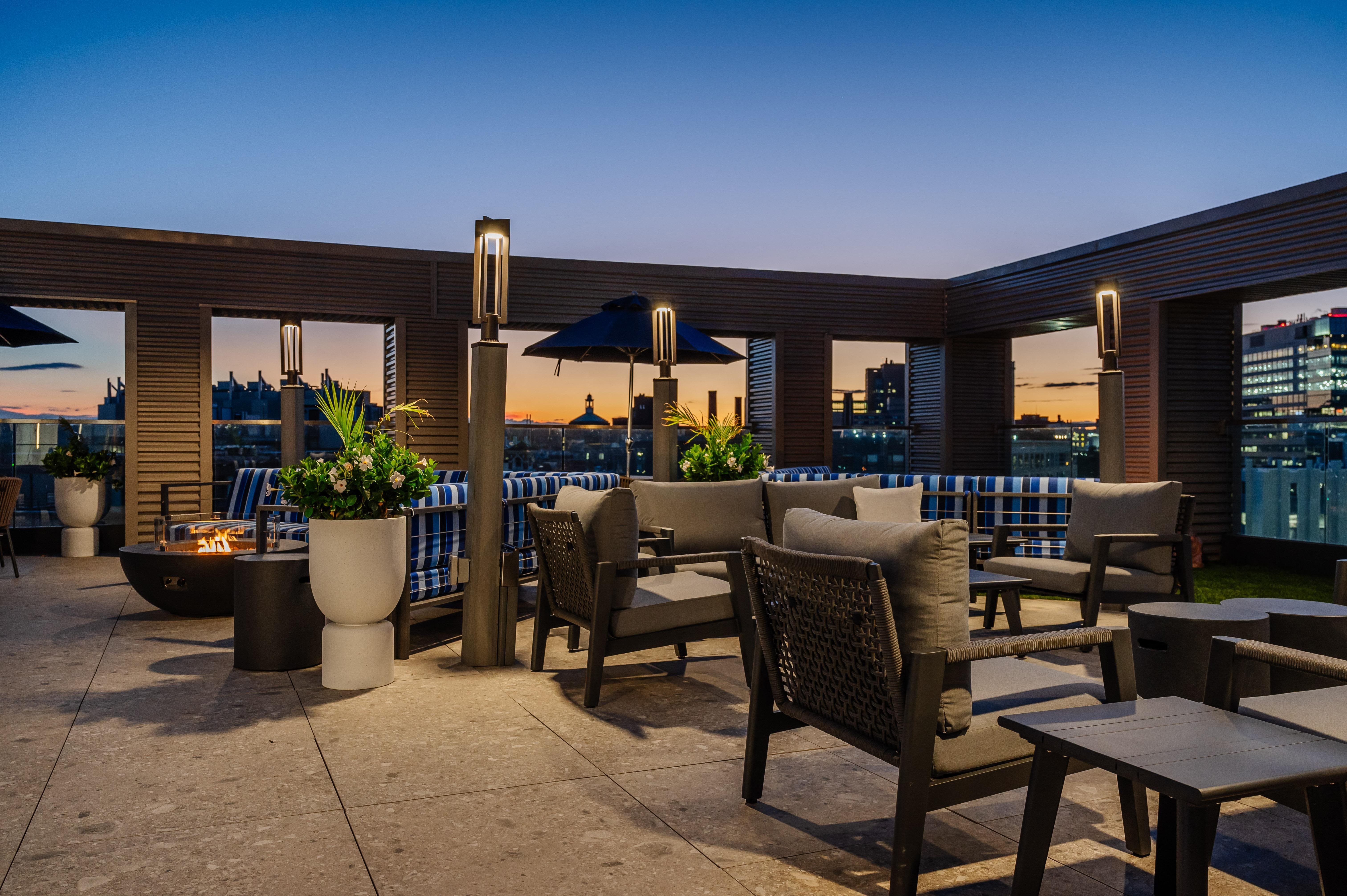 Rooftop Lounge & Fire Pits