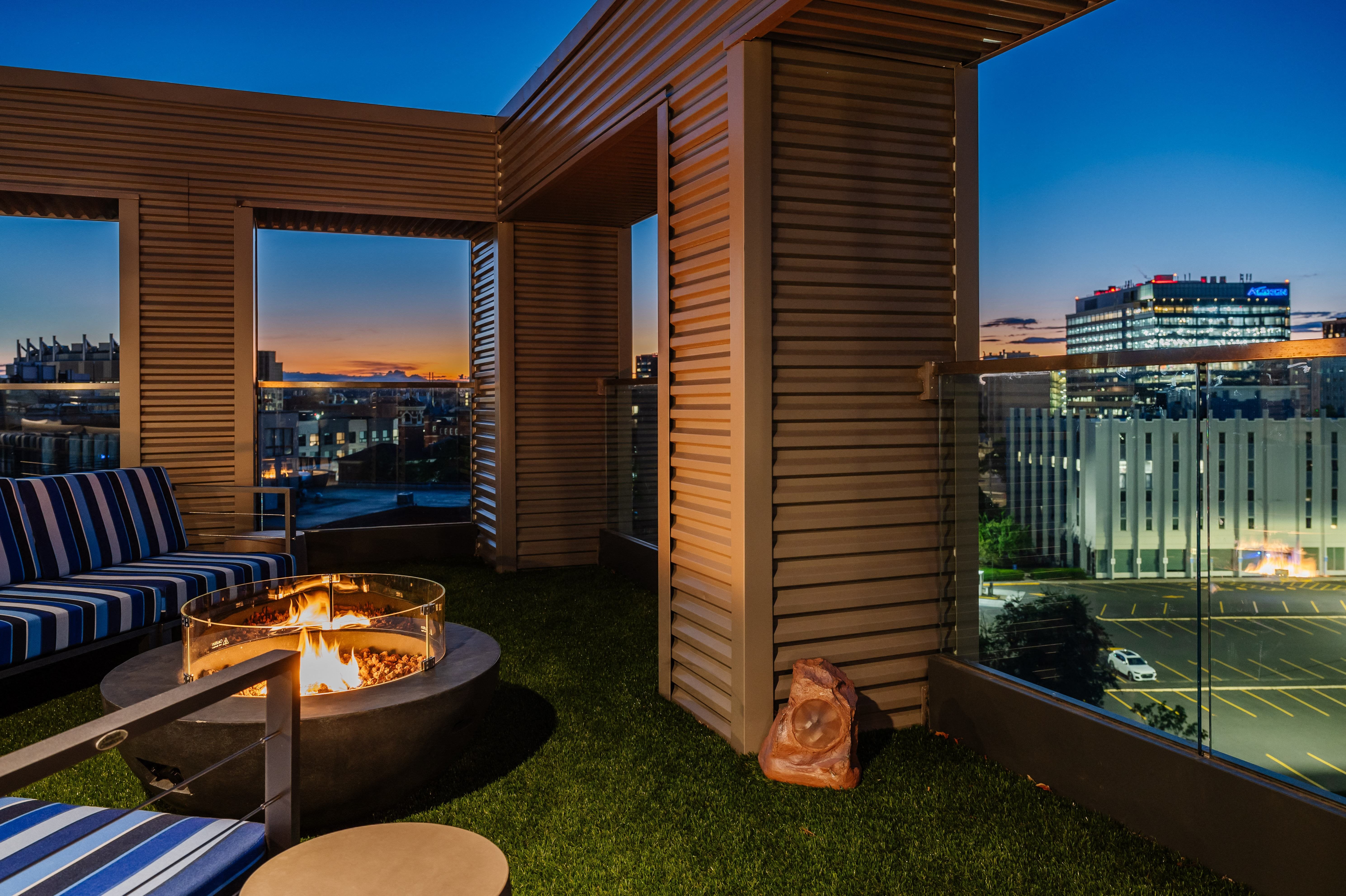 Rooftop Lounge & Fire Pits