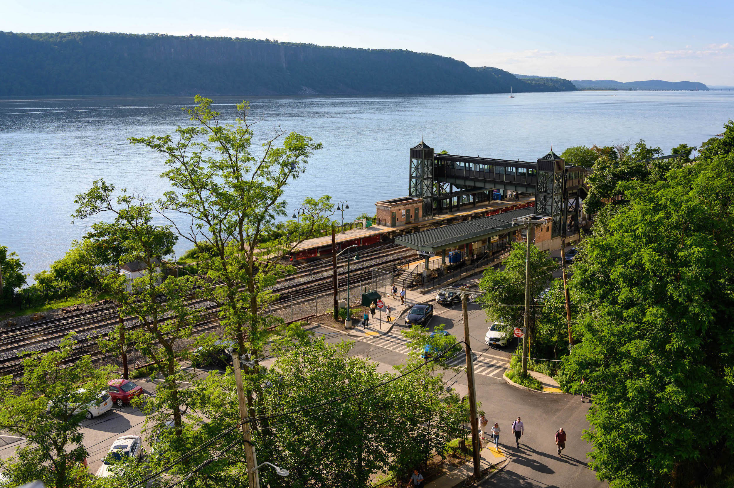 Greystone Metro-North Station