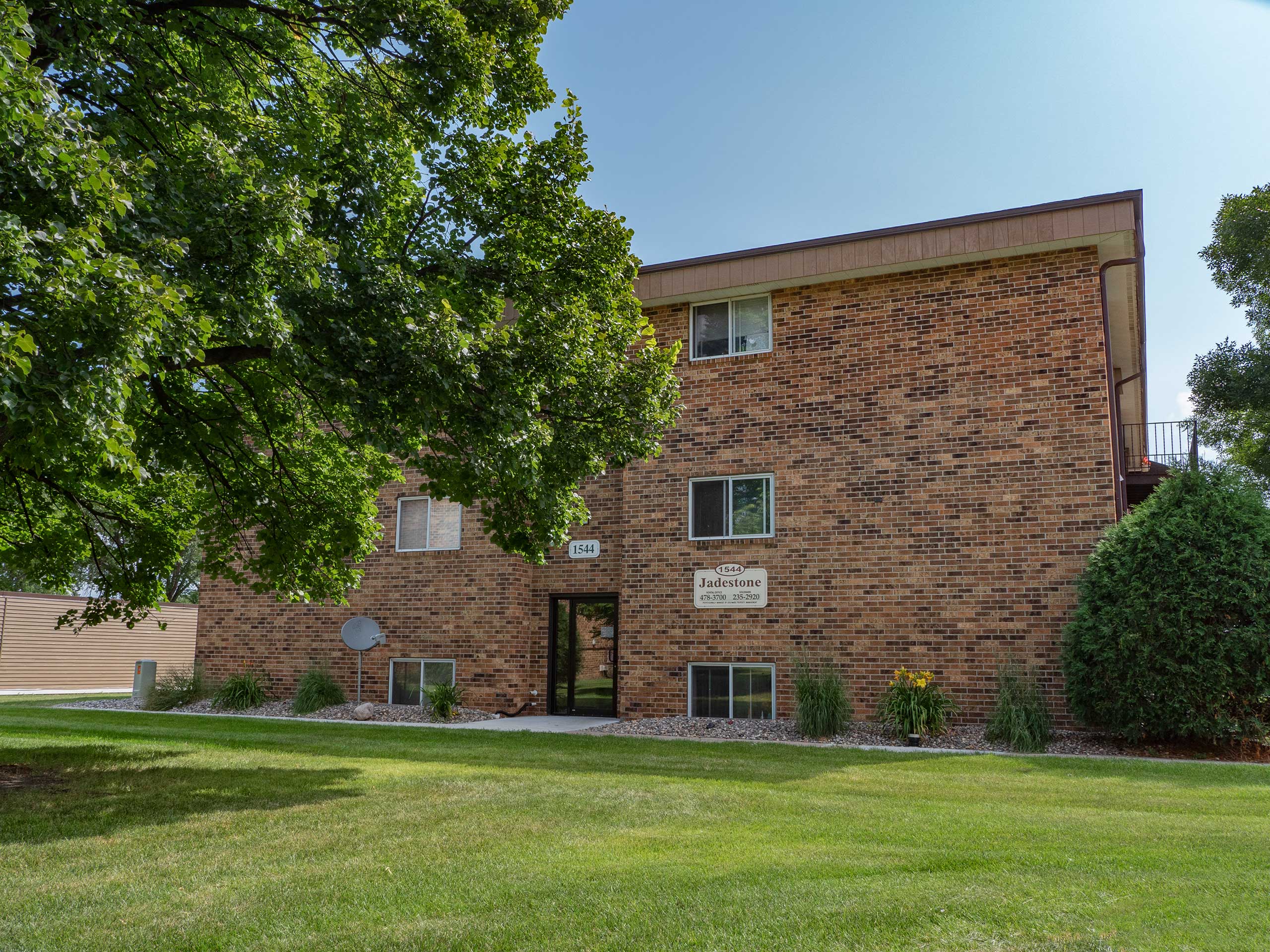 Jadestone Apartments in Fargo, ND