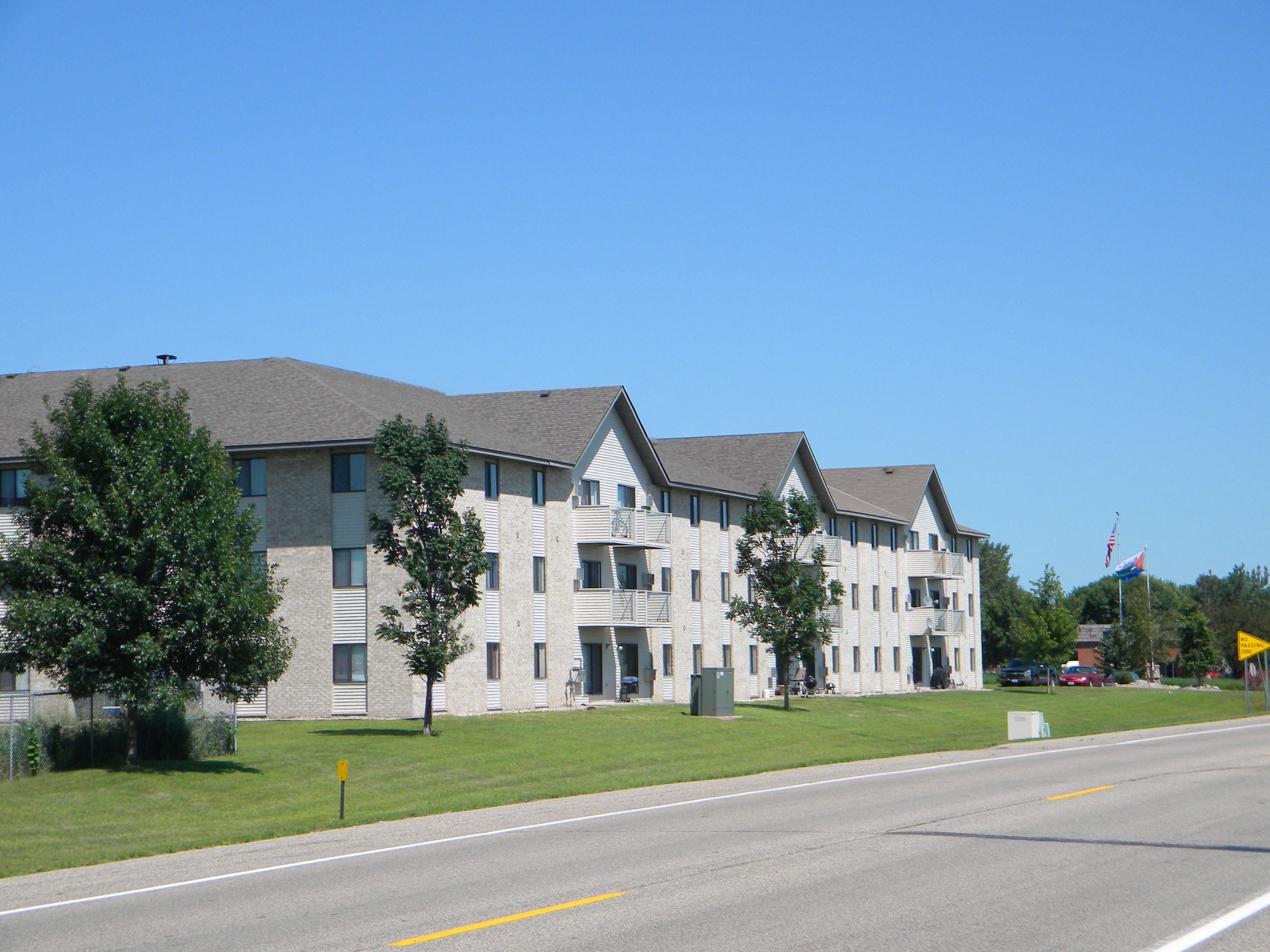 Deer Park Apartments in Hutchinson, MN RENTCafe