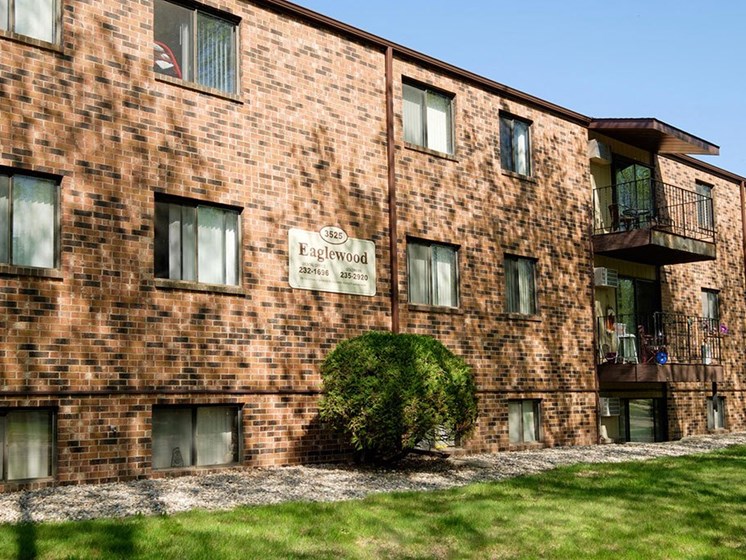 Eaglewood Apartments | Fargo, ND