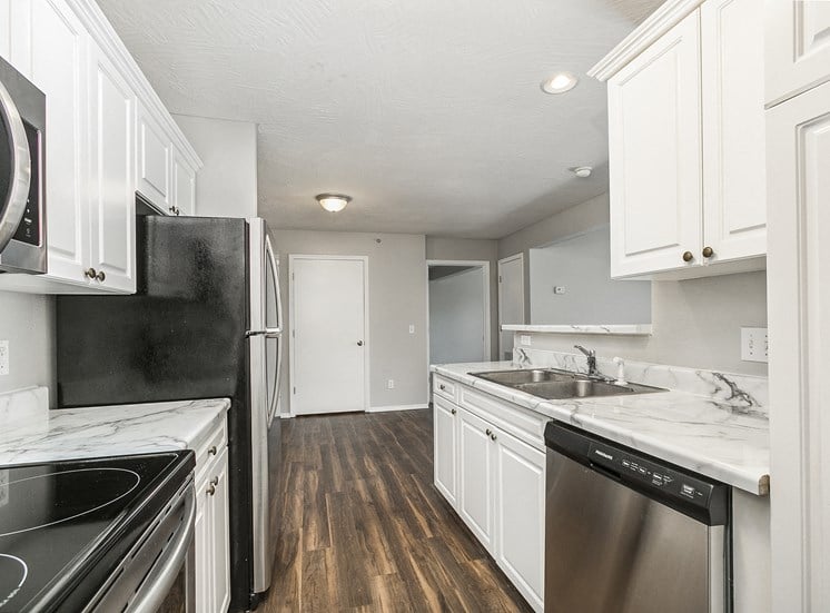 Deluxe apartments kitchen