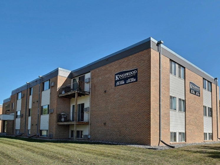 Kingswood Apartments | Fargo, ND