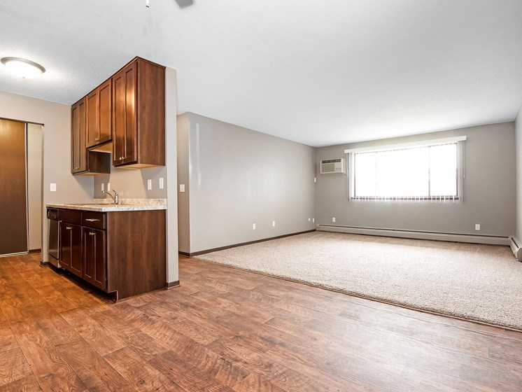 Maplewood Apartments | Living Room