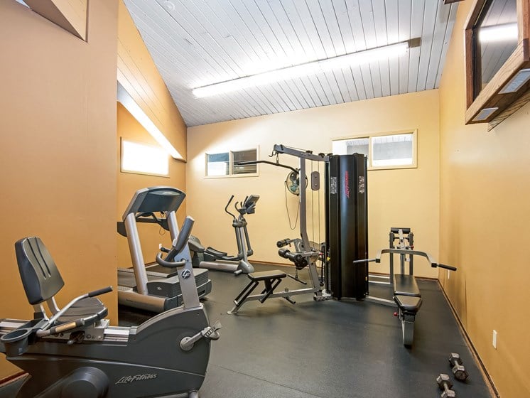 Maplewood Apartments | Fitness Room