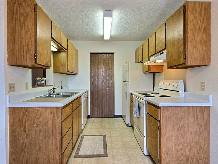 Prairiewood Meadows Apartments | Kitchen