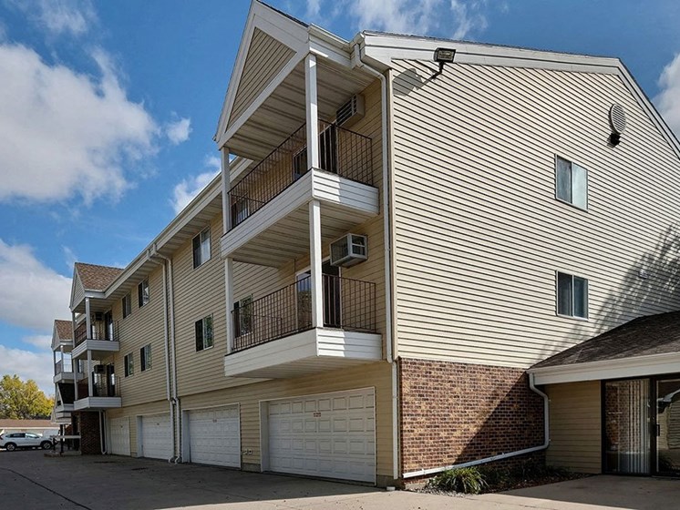 Prairiewood Meadows Apartments | Fargo, ND