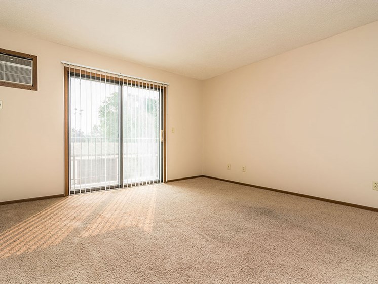 Ridgemont Apartments | Living Room