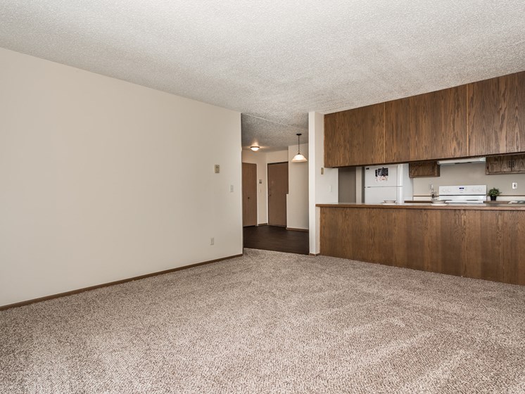 Harrison & Richfield Apartments | Living Room