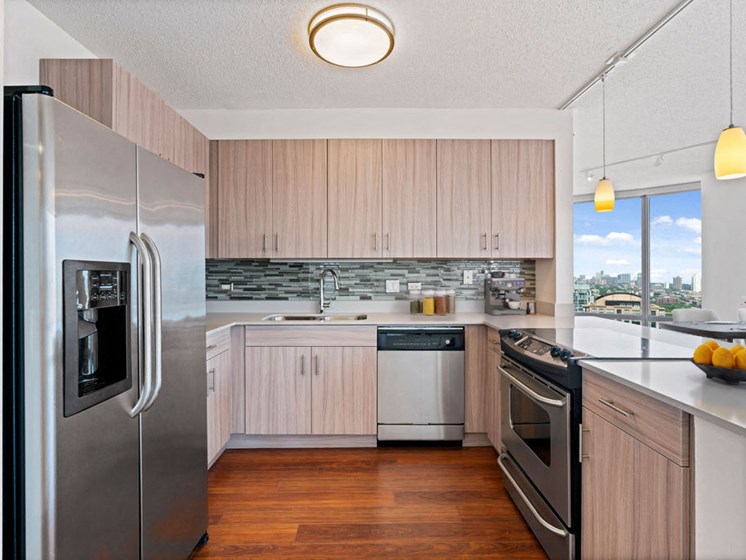 Chef-Inspired Kitchens Feature Stainless Steel Appliances at Kingsbury Plaza, Chicago