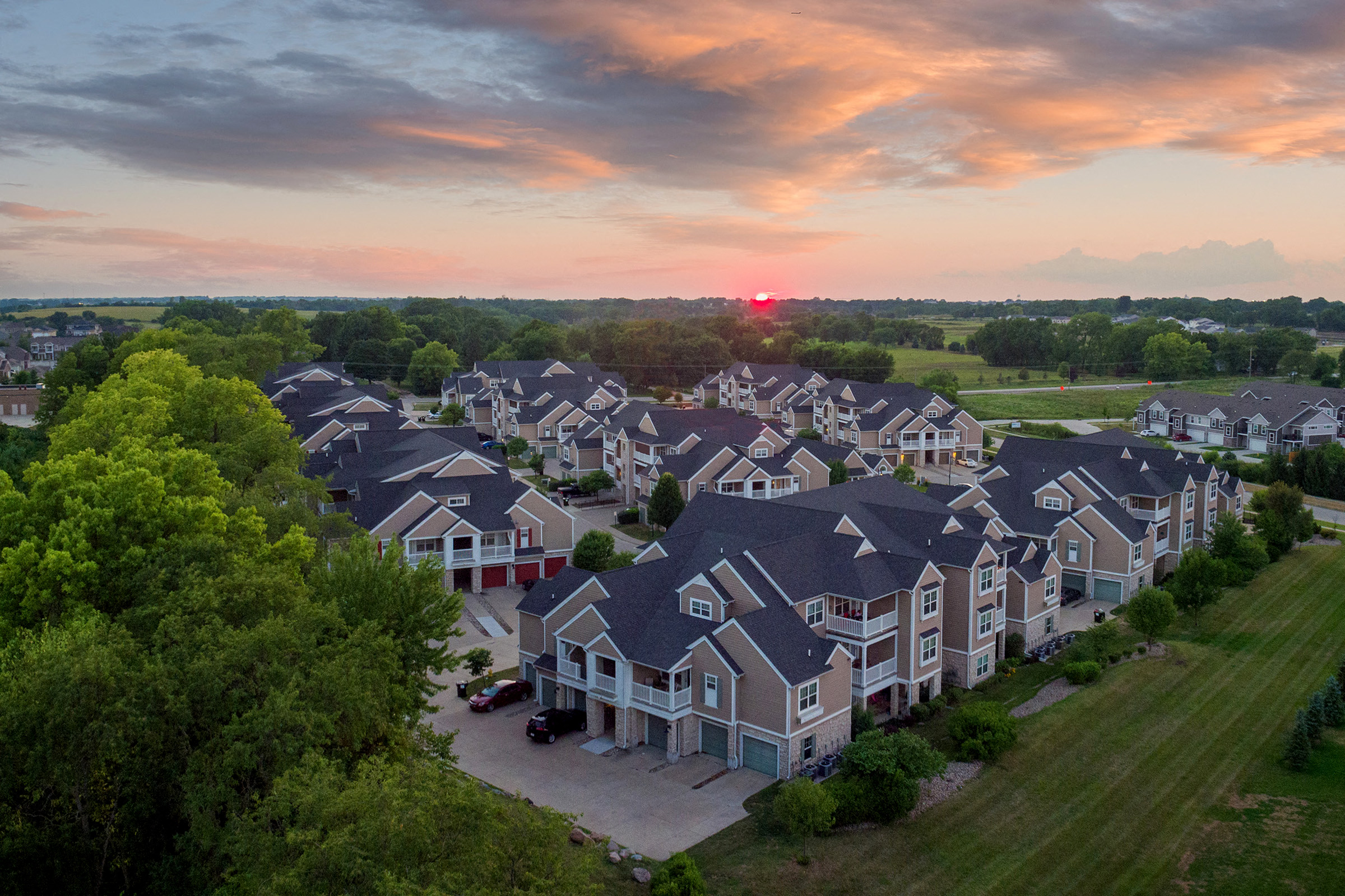 Mansions At Jordan Creek