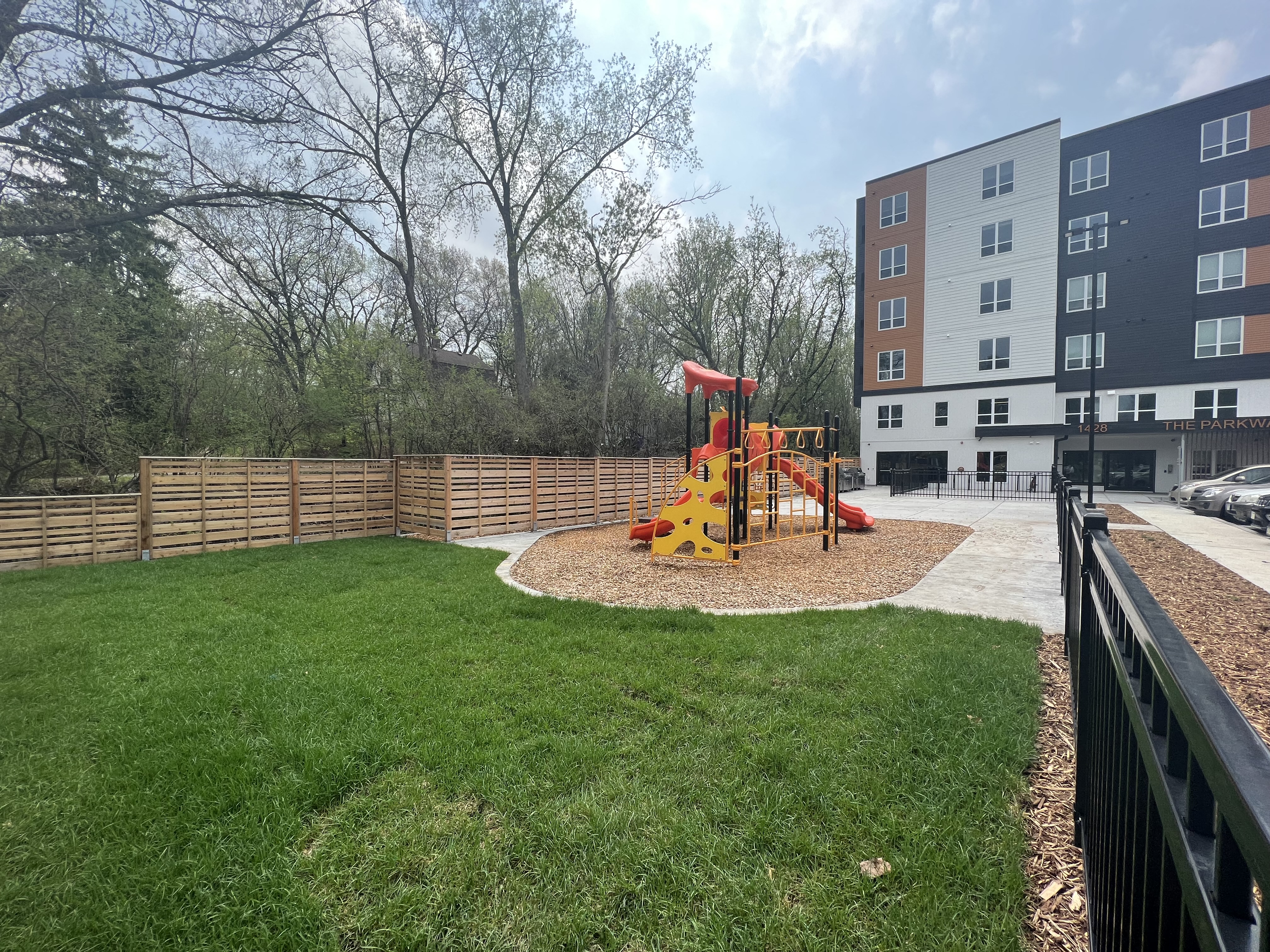The Parkway Apartment and Community Amenities