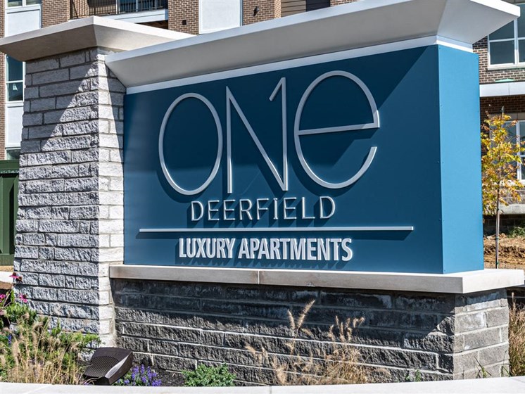 Property Signage at One Deerfield, Mason