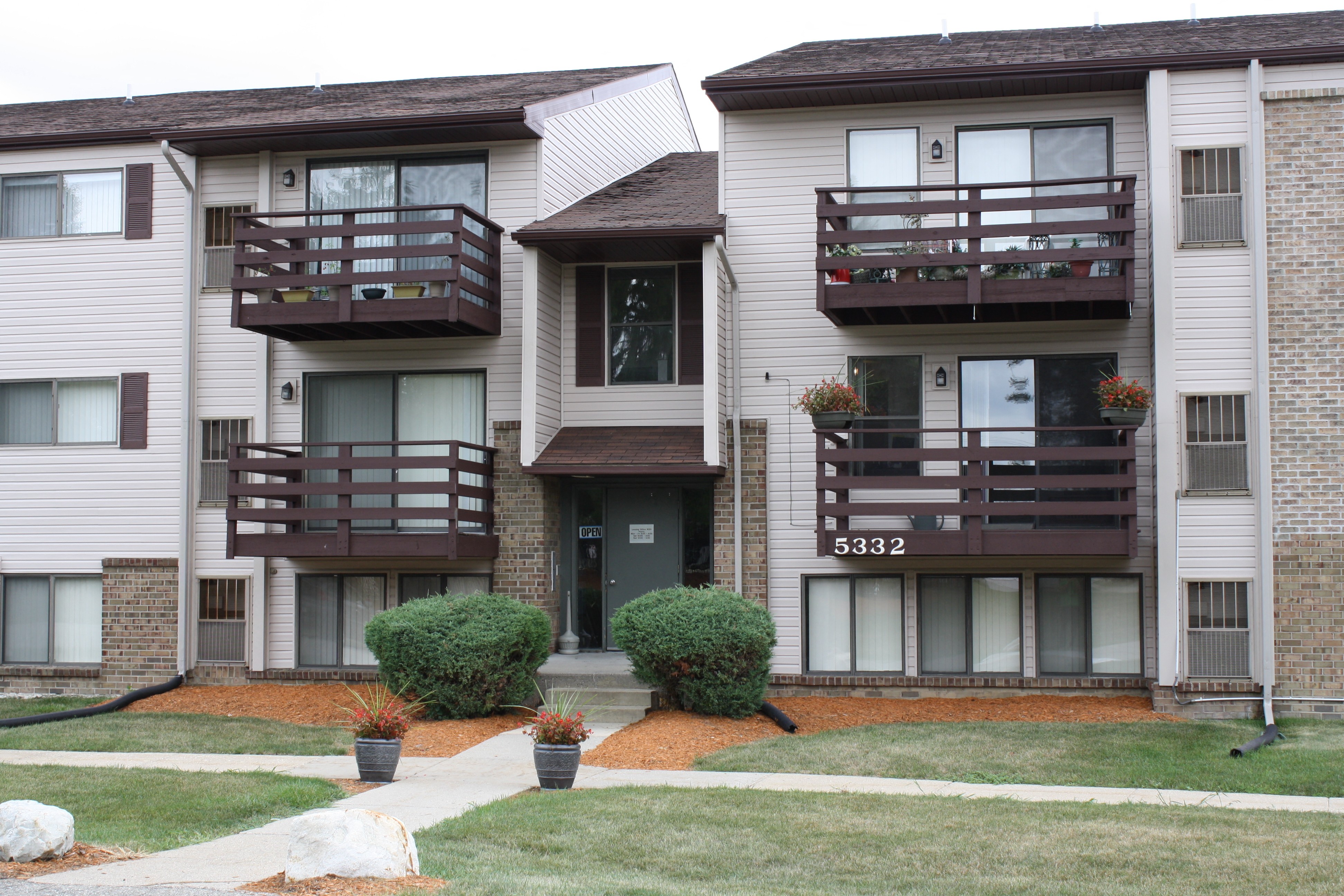 Delta Square Apartments Lansing Mi Apartments In Lansing Mi