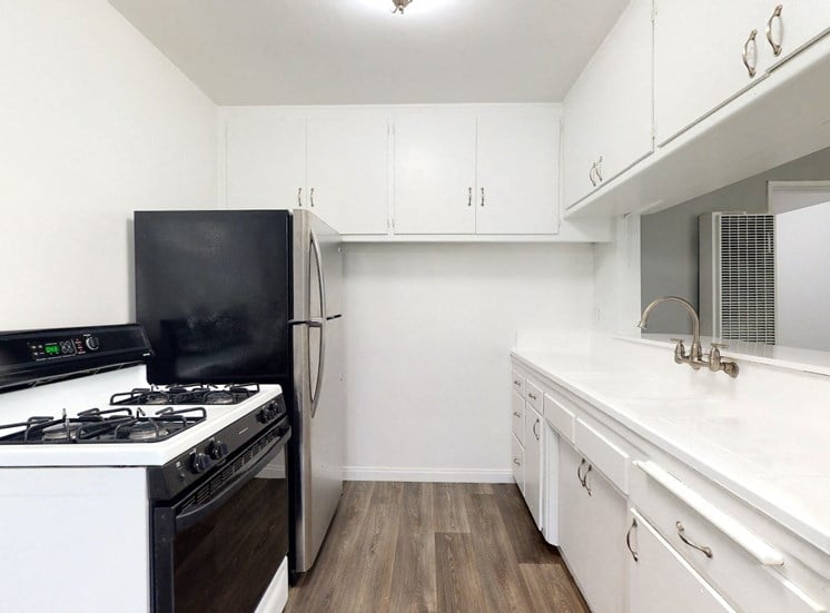 Overland Avenue Apartments | Los Angeles, CA | Kitchen